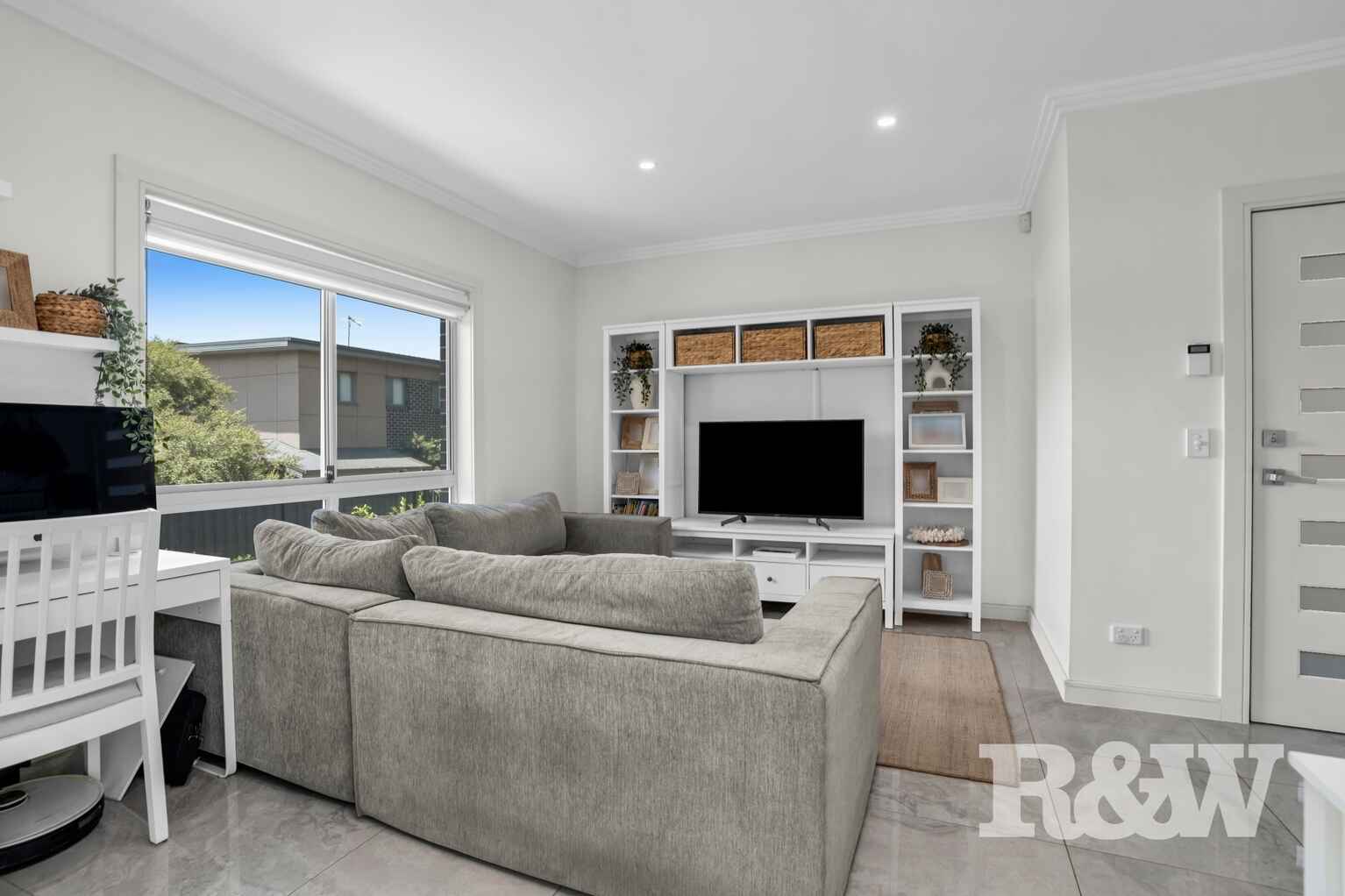 5/6 Holland Crescent Casula