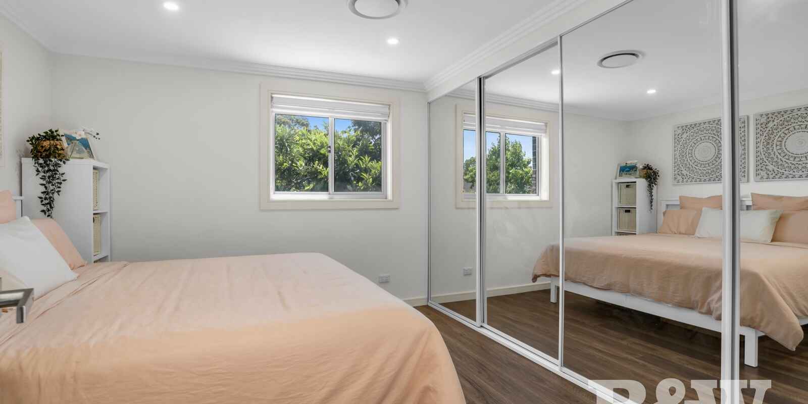 5/6 Holland Crescent Casula 5/6 Holland Crescent Casula