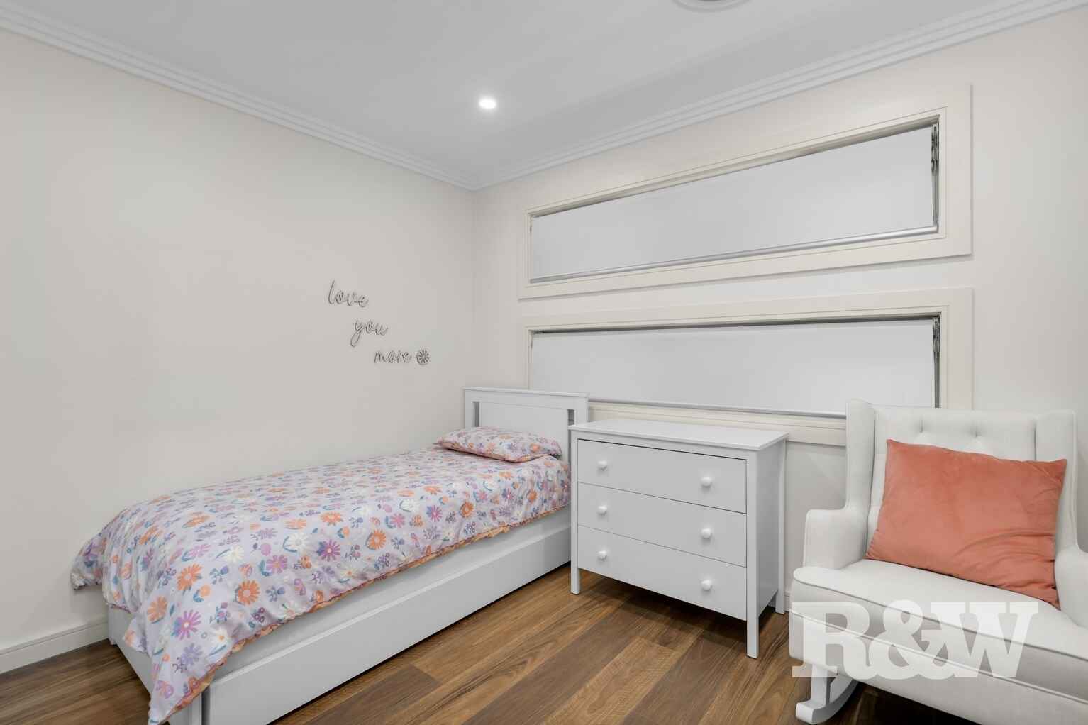 5/6 Holland Crescent Casula