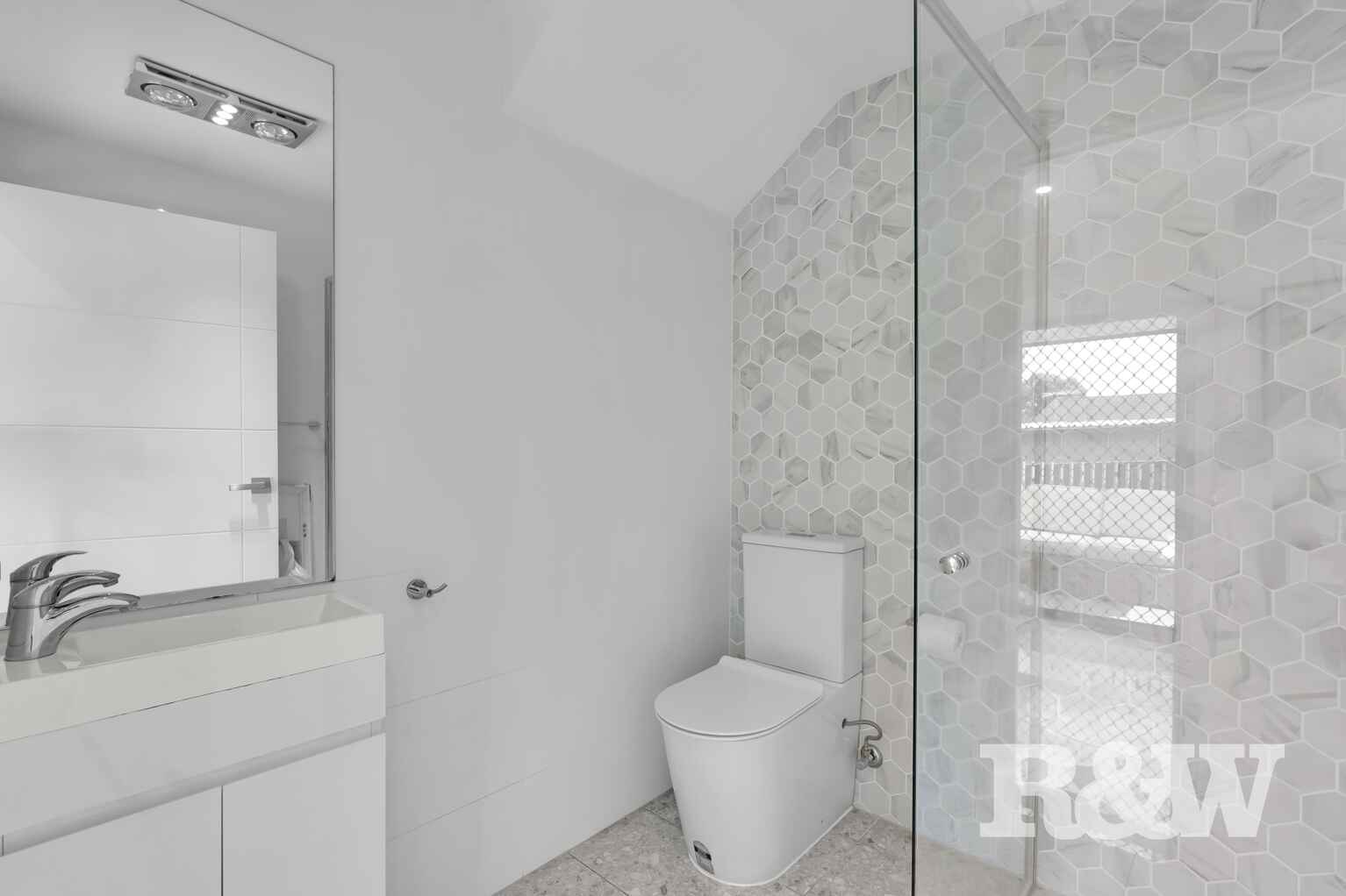 5/6 Holland Crescent Casula