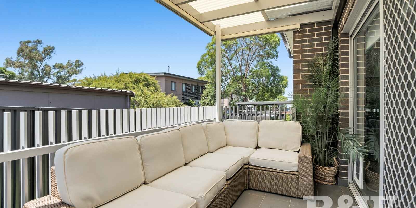 5/6 Holland Crescent Casula 5/6 Holland Crescent Casula