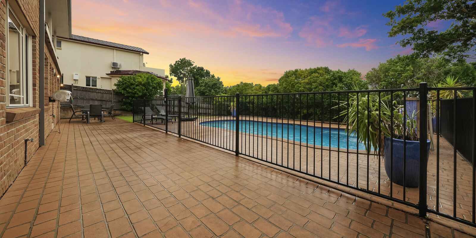 92 Governors Way Macquarie Links