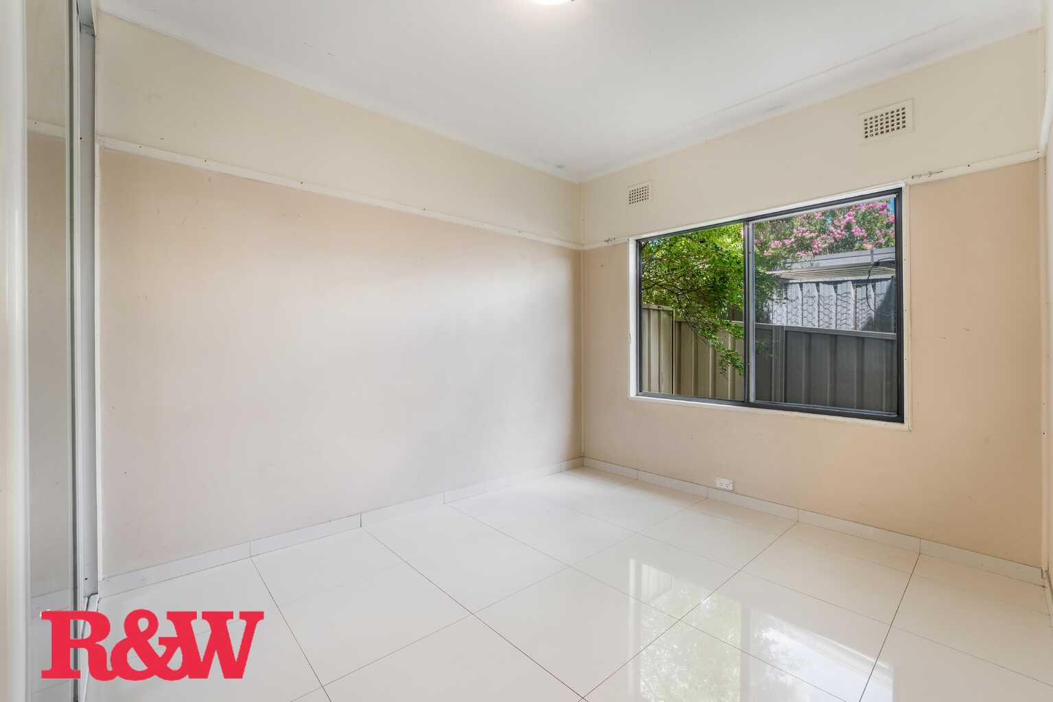 32 Donaldson Street Bradbury