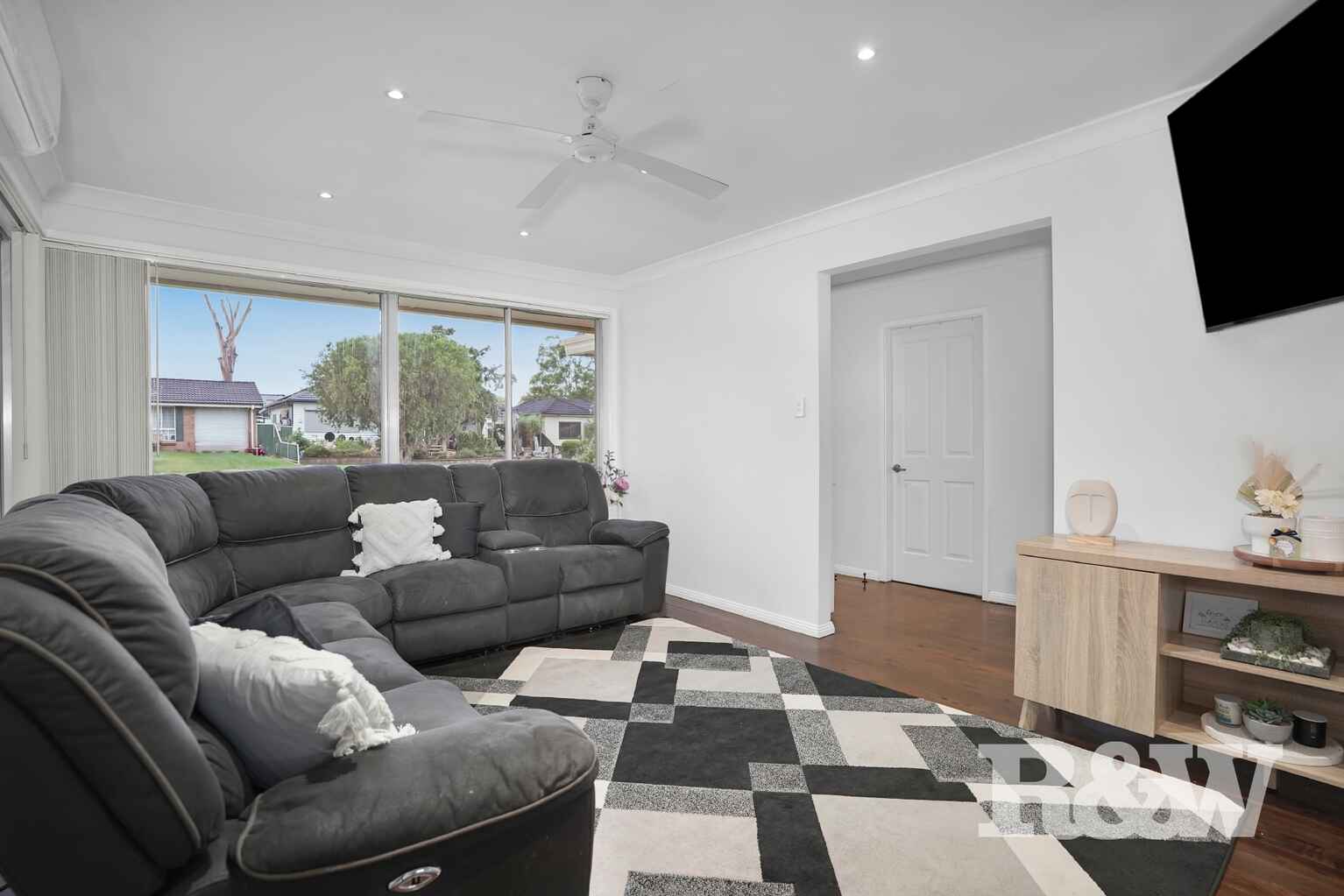 10 Macquarie Avenue Leumeah 10 Macquarie Avenue Leumeah