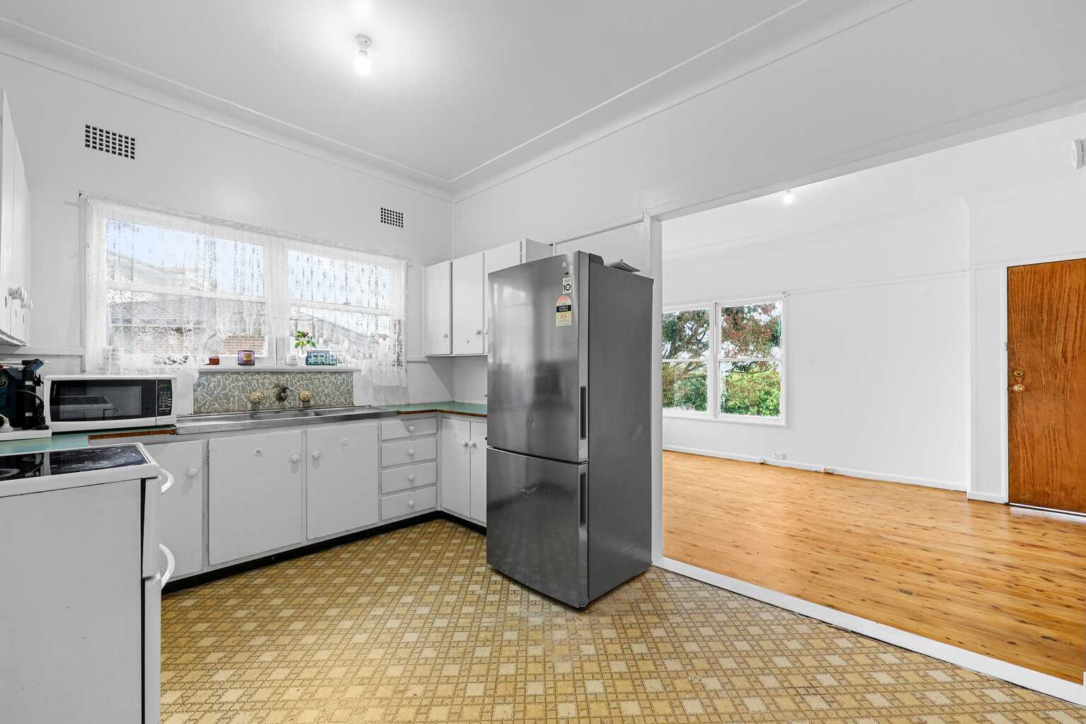 29 Saint Johns Road Campbelltown