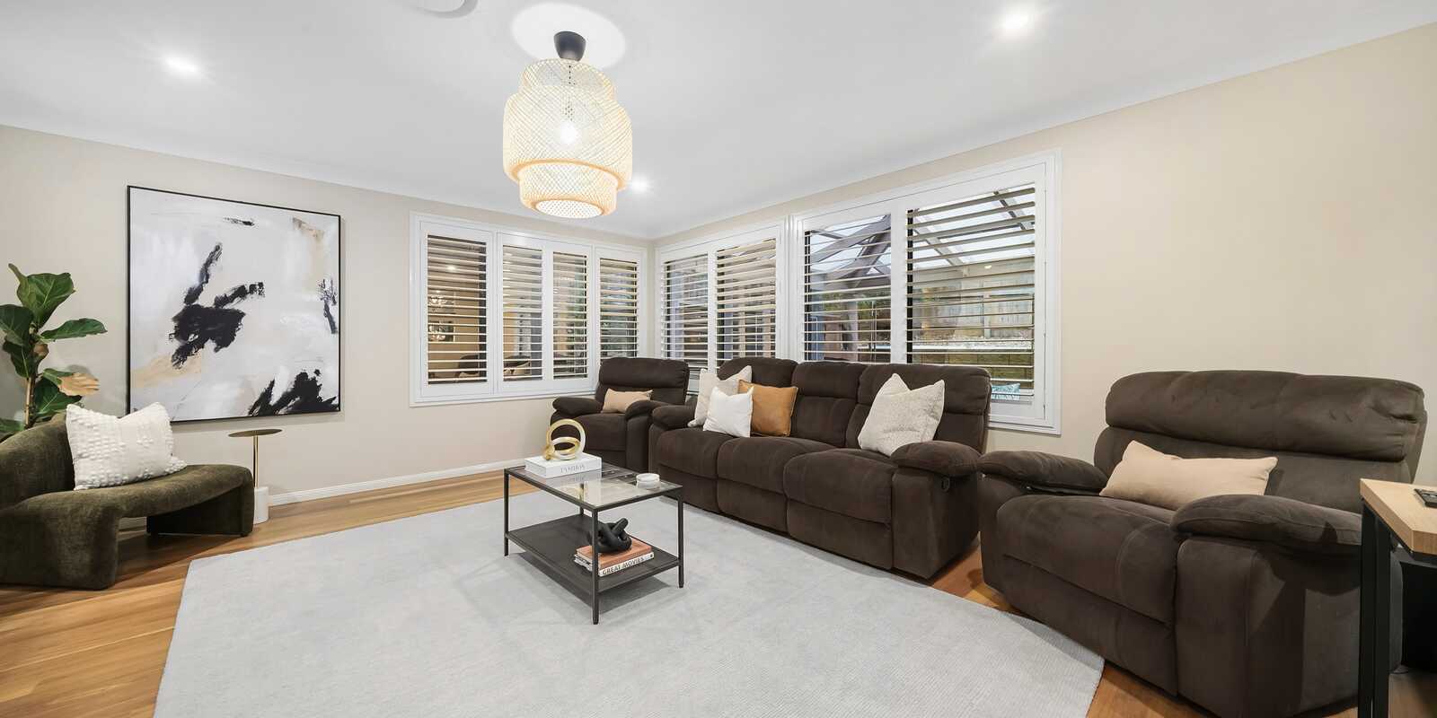 19 Strathwallen Close Macquarie Links 19 Strathwallen Close Macquarie Links