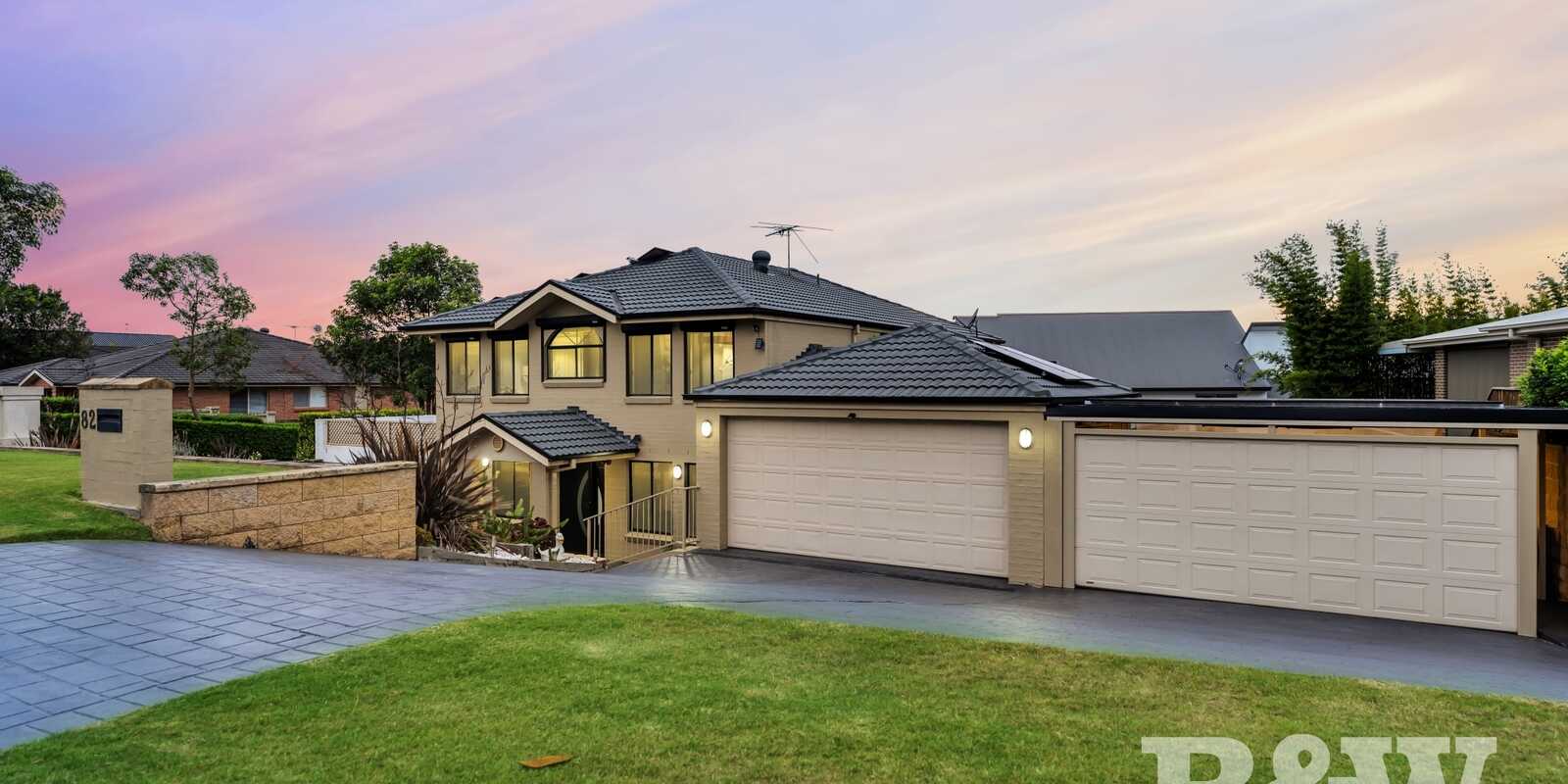 82 Governors Way Macquarie Links
