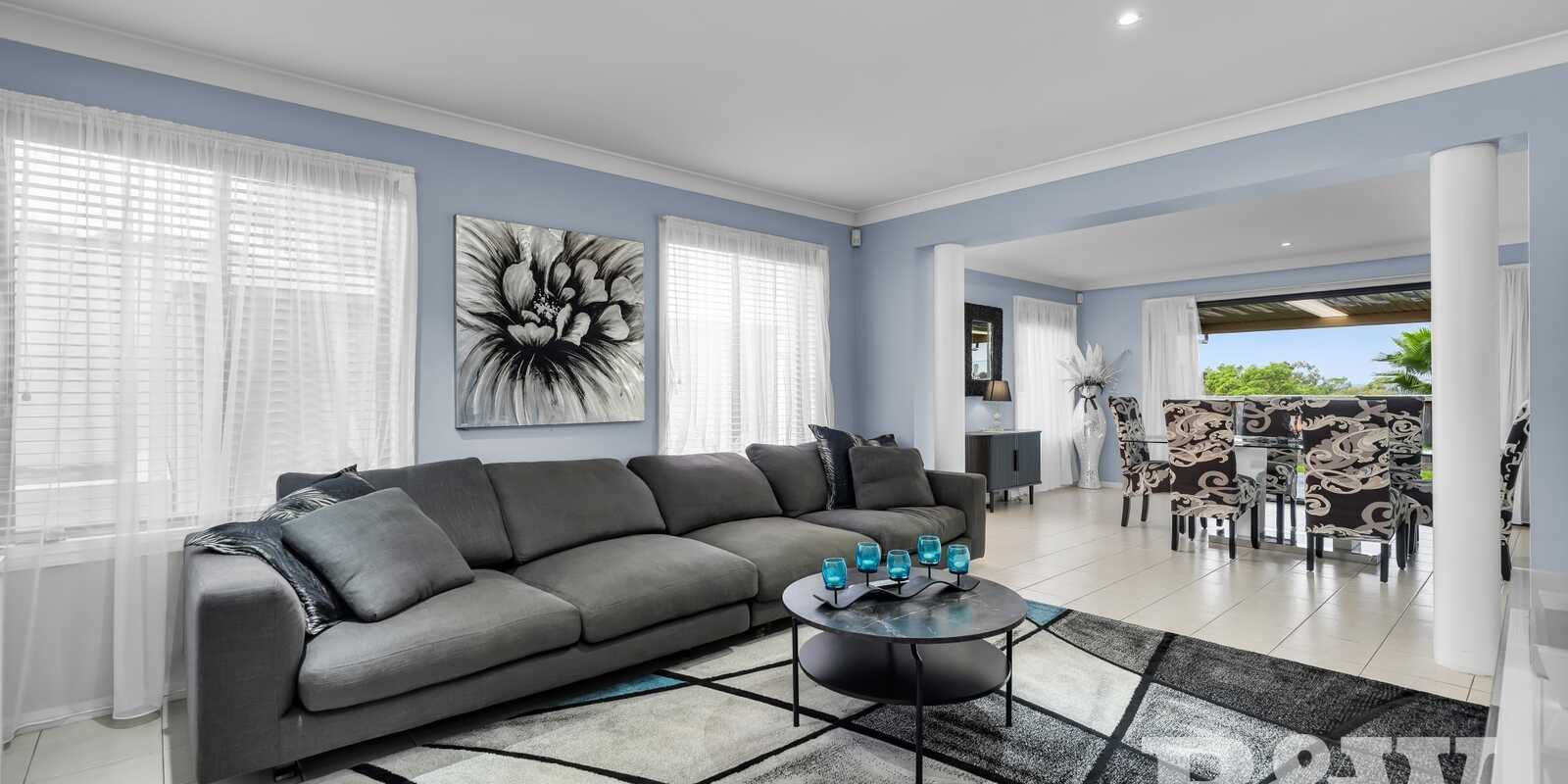 82 Governors Way Macquarie Links