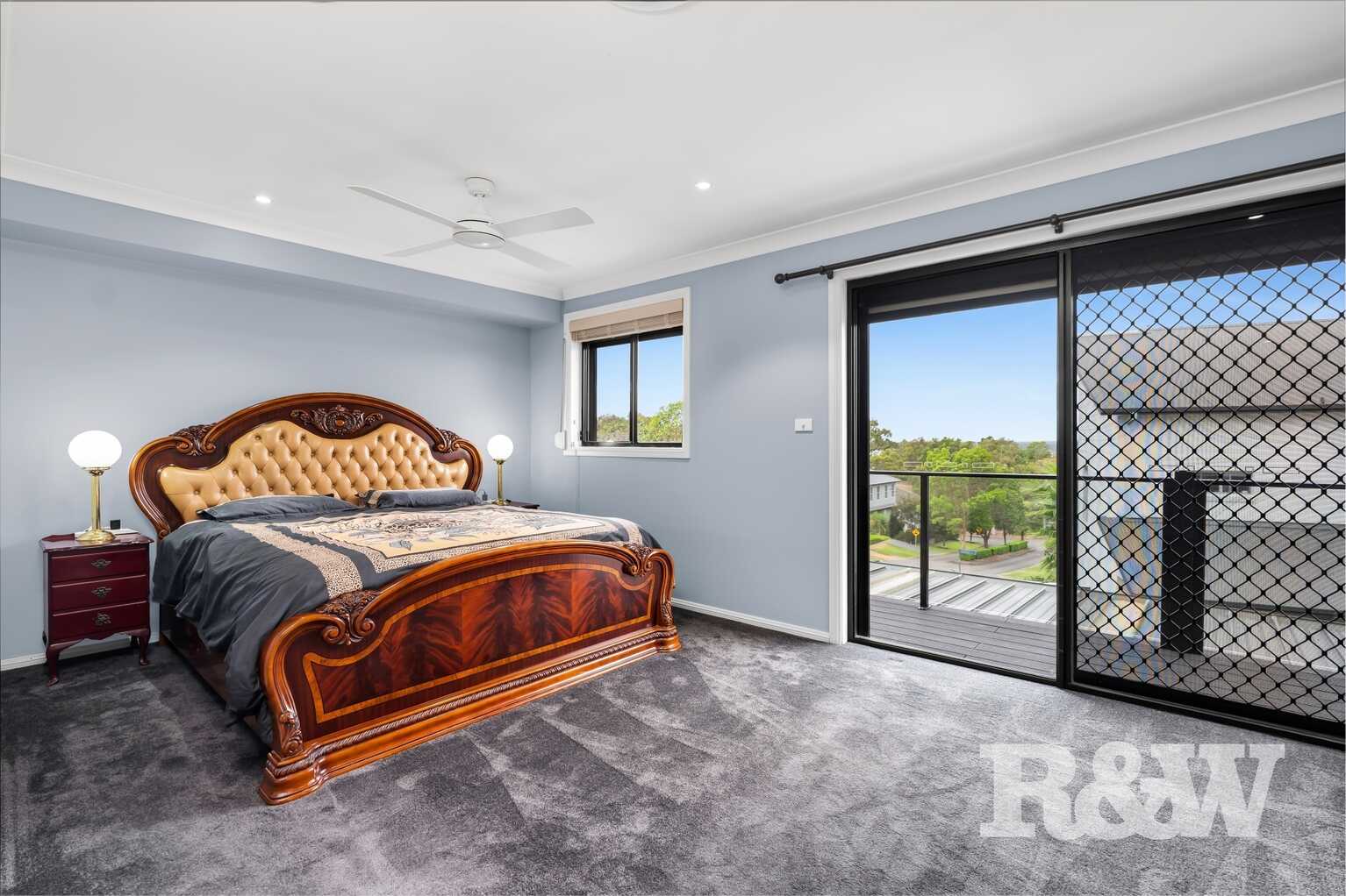 82 Governors Way Macquarie Links