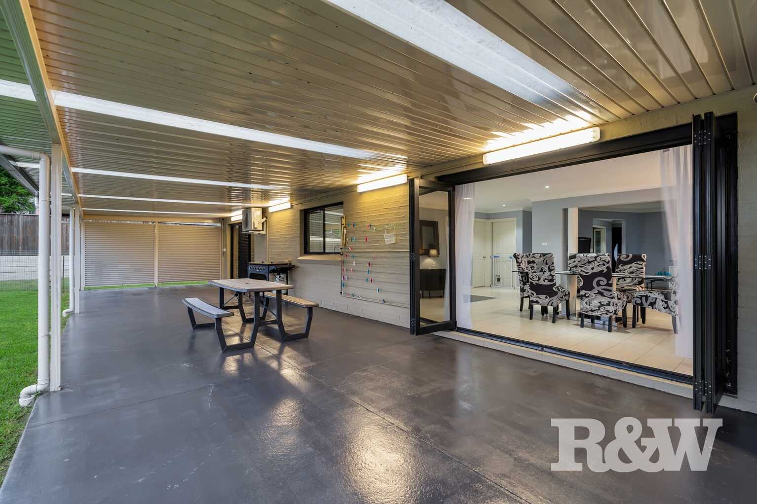 82 Governors Way Macquarie Links