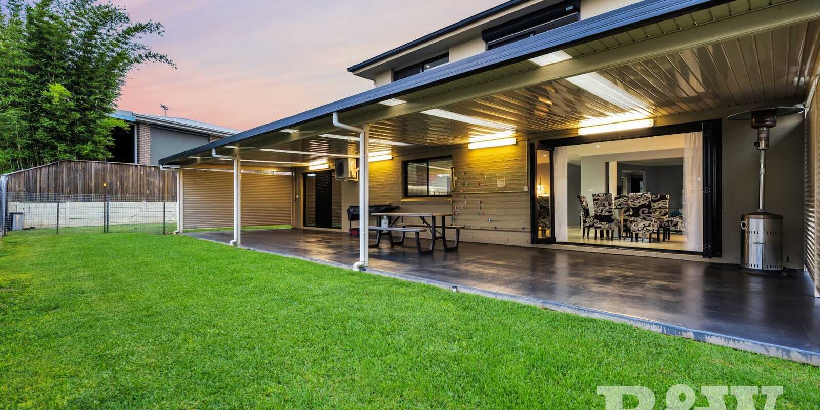 82 Governors Way Macquarie Links