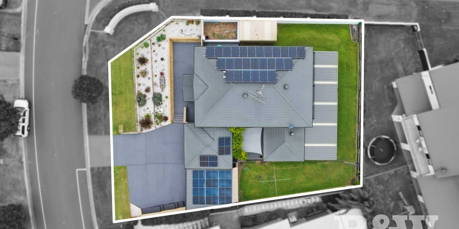 82 Governors Way Macquarie Links