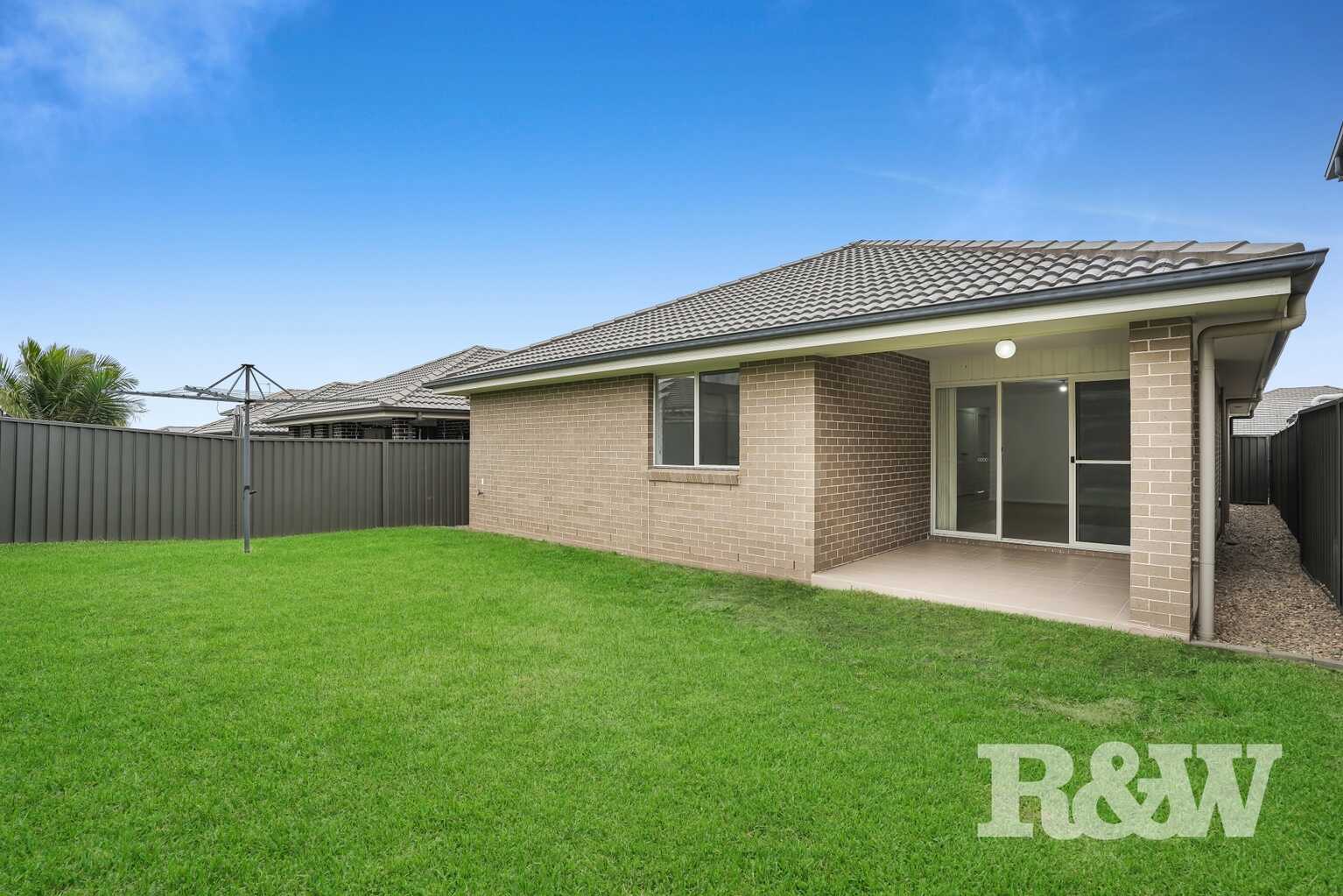 32 Victor Street Gregory Hills