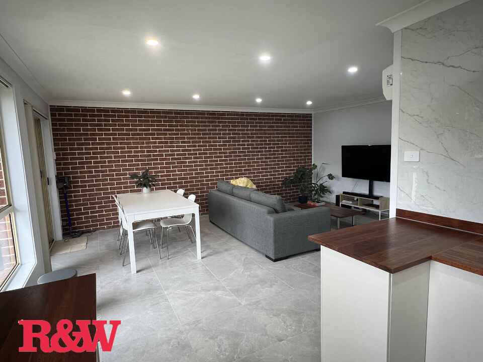 1/5 Catchpole Street St Helens Park
