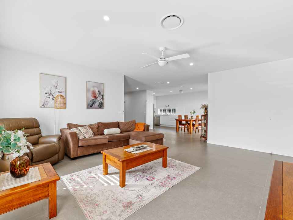 2 Austinmer St Tullimbar