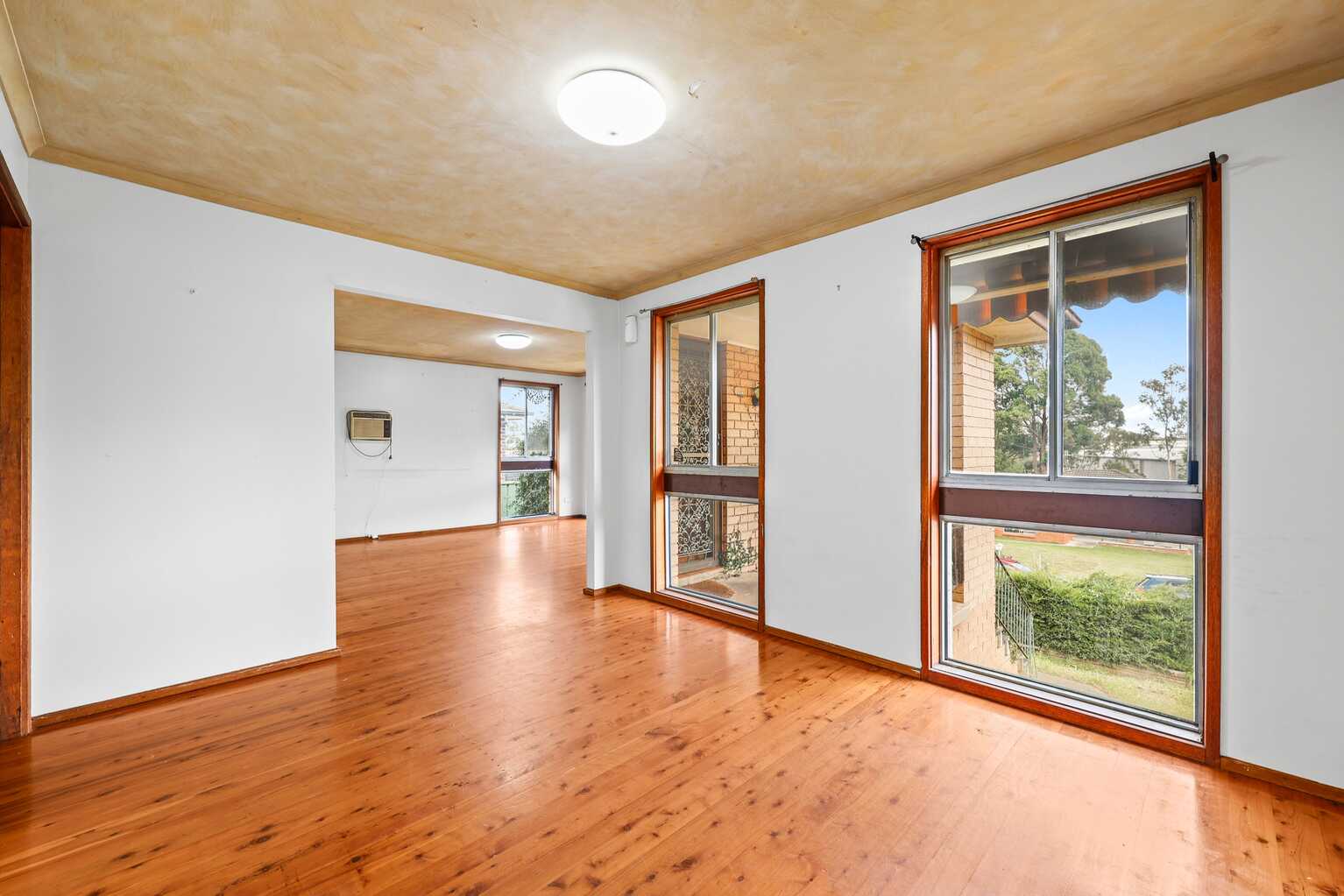 52 Elouera Crescent Woodbine