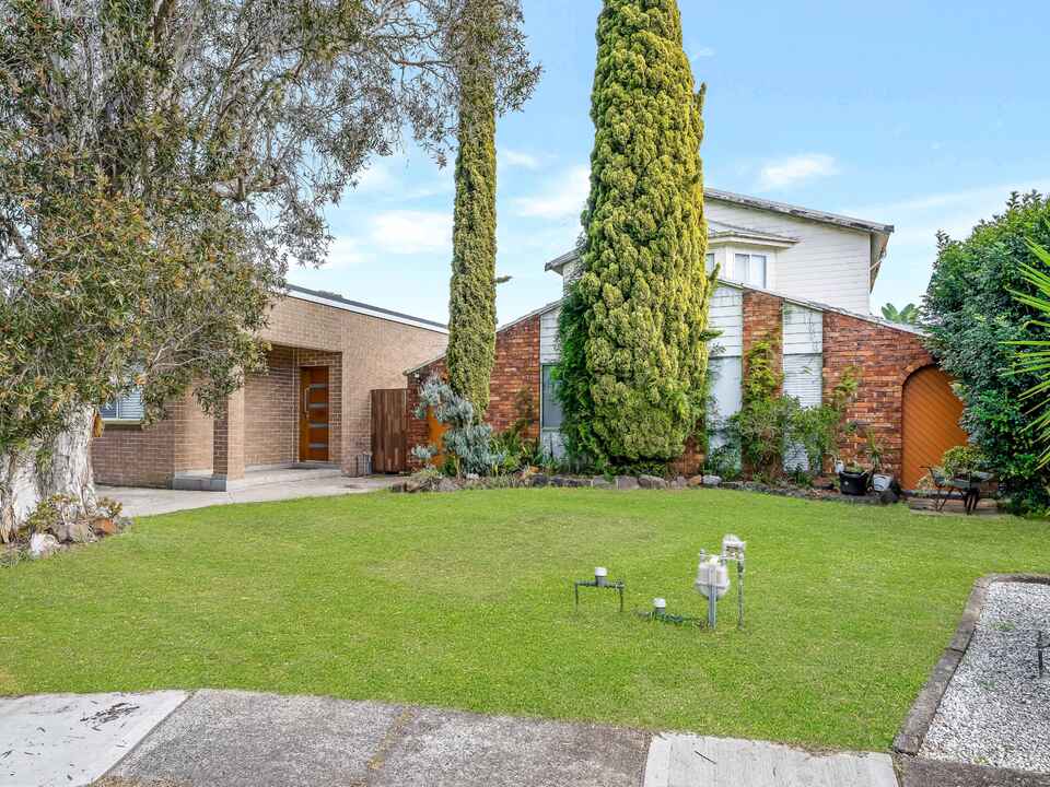 3 Leura Close Bossley Park
