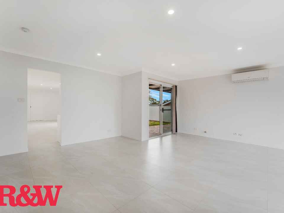 4 Torrens Place Kearns