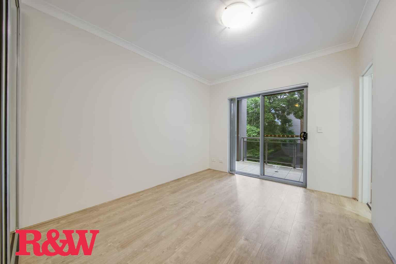 17/7-9 King Street Campbelltown 17/7-9 King Street Campbelltown