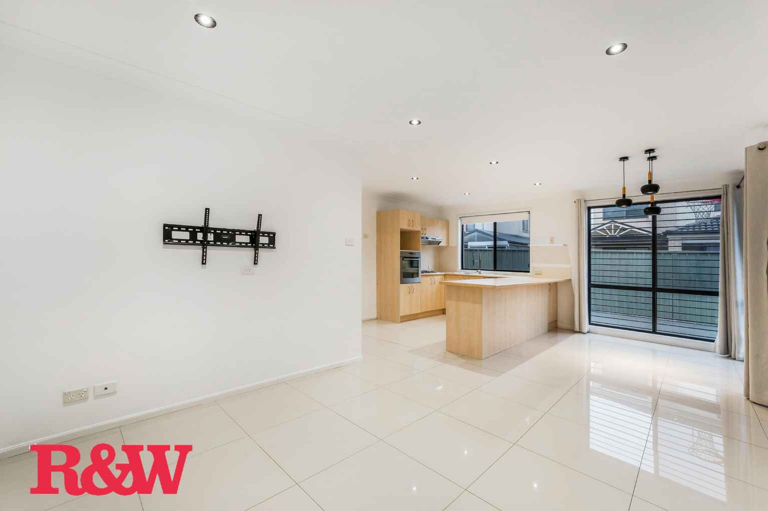 20 Royal George Drive Harrington Park 20 Royal George Drive Harrington Park