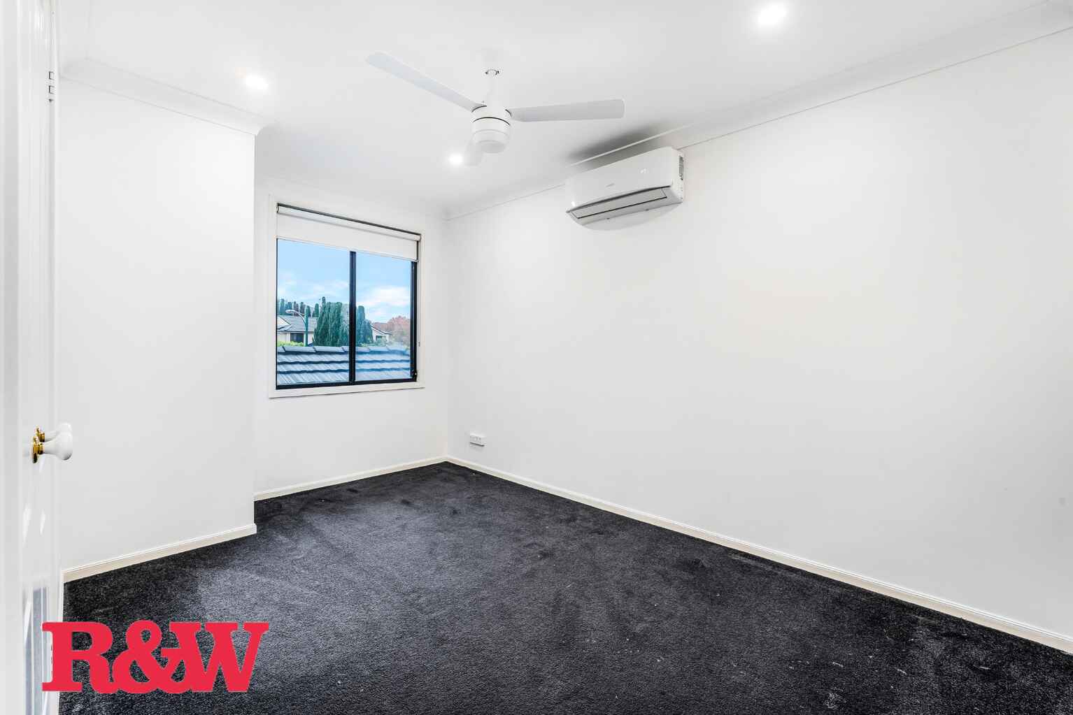 20 Royal George Drive Harrington Park 20 Royal George Drive Harrington Park