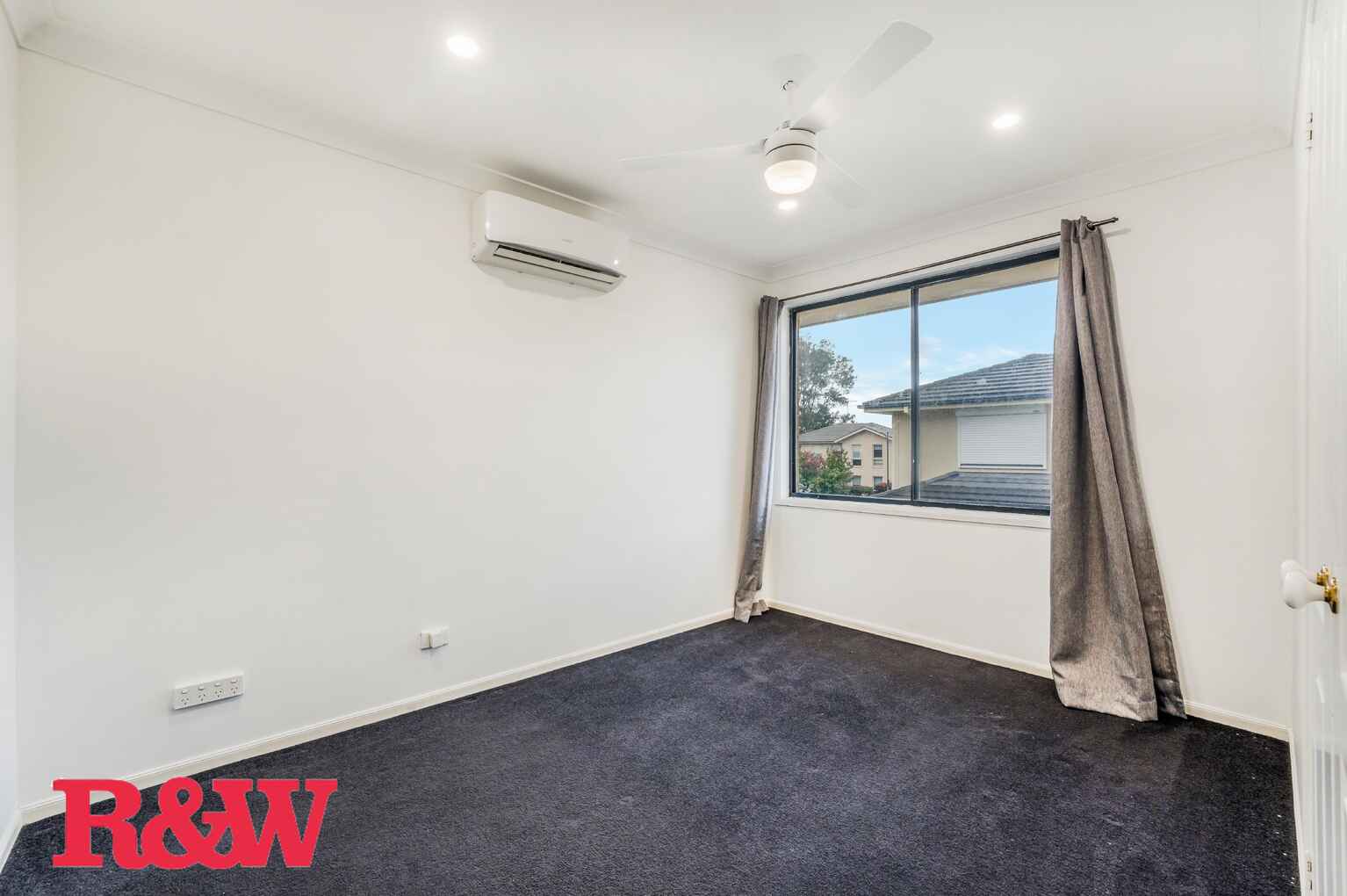 20 Royal George Drive Harrington Park 20 Royal George Drive Harrington Park