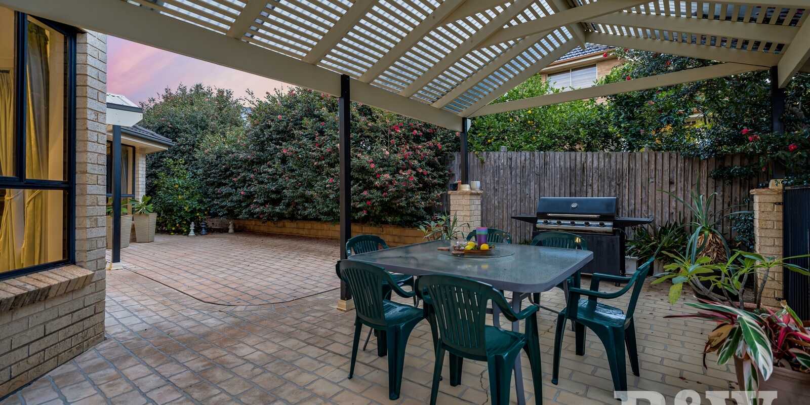 5 Lord Castlereagh Circuit Macquarie Links
