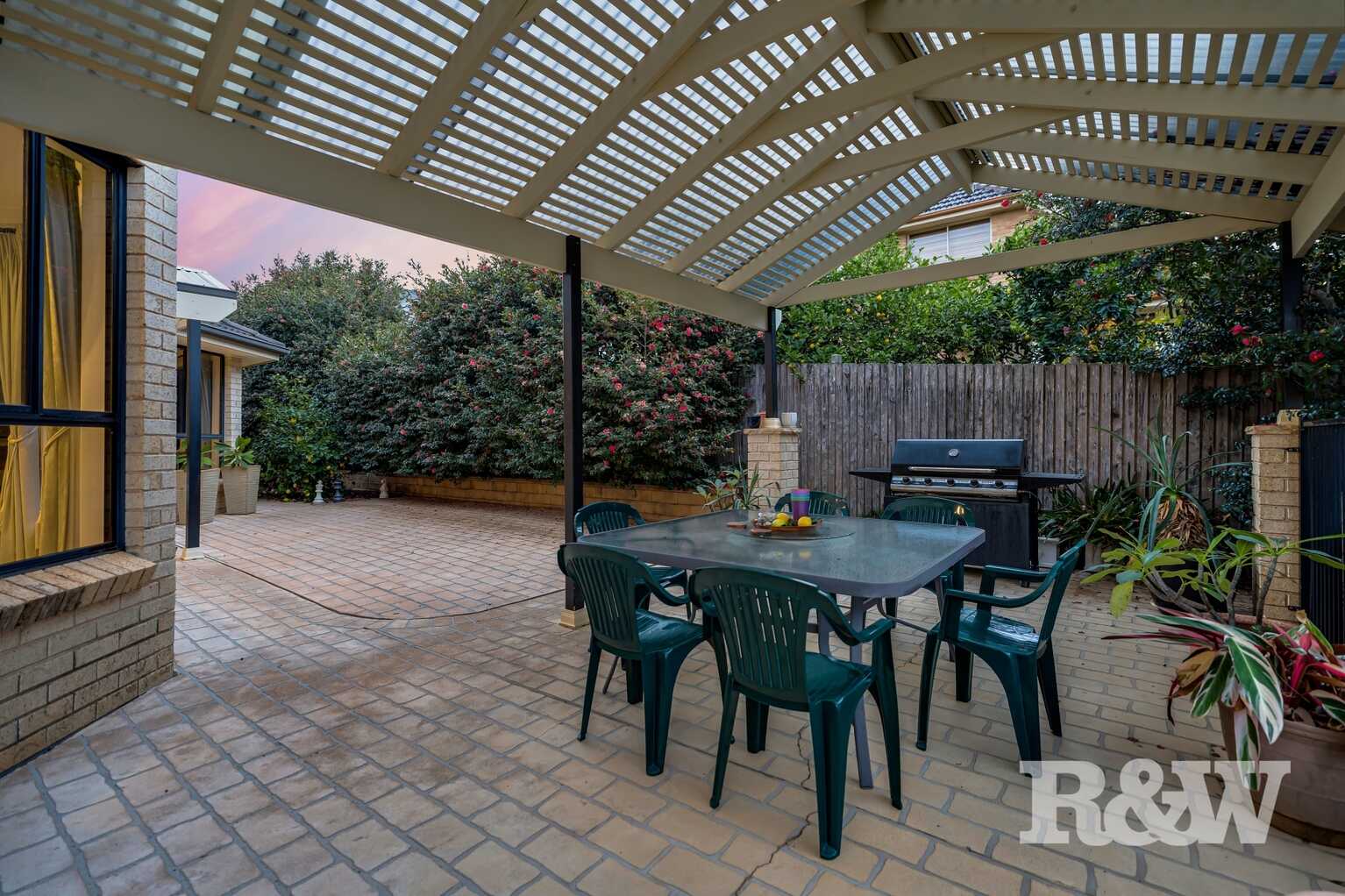 5 Lord Castlereagh Circuit Macquarie Links