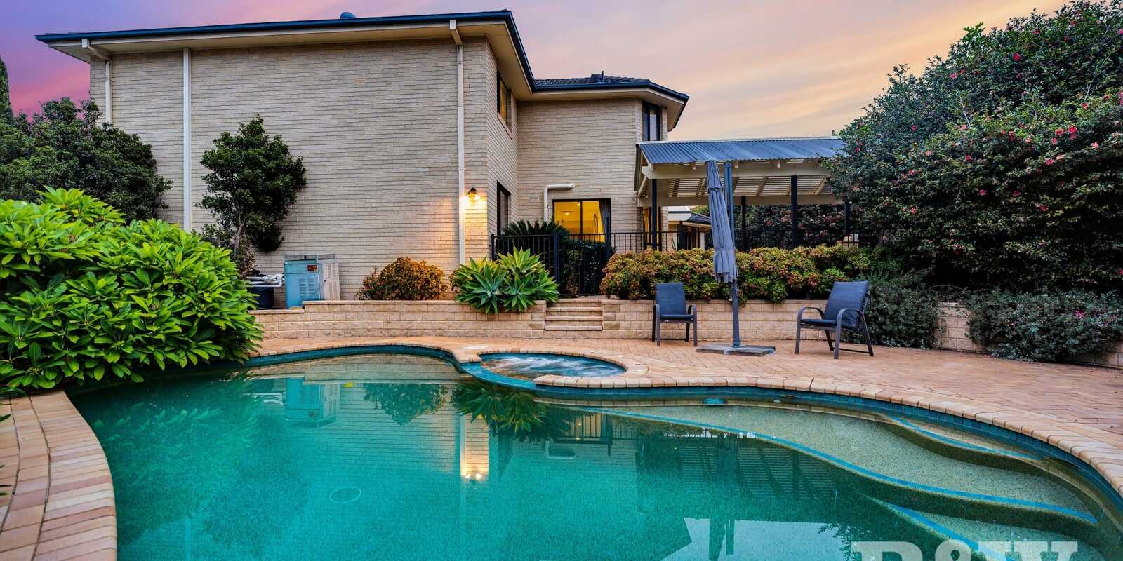 5 Lord Castlereagh Circuit Macquarie Links