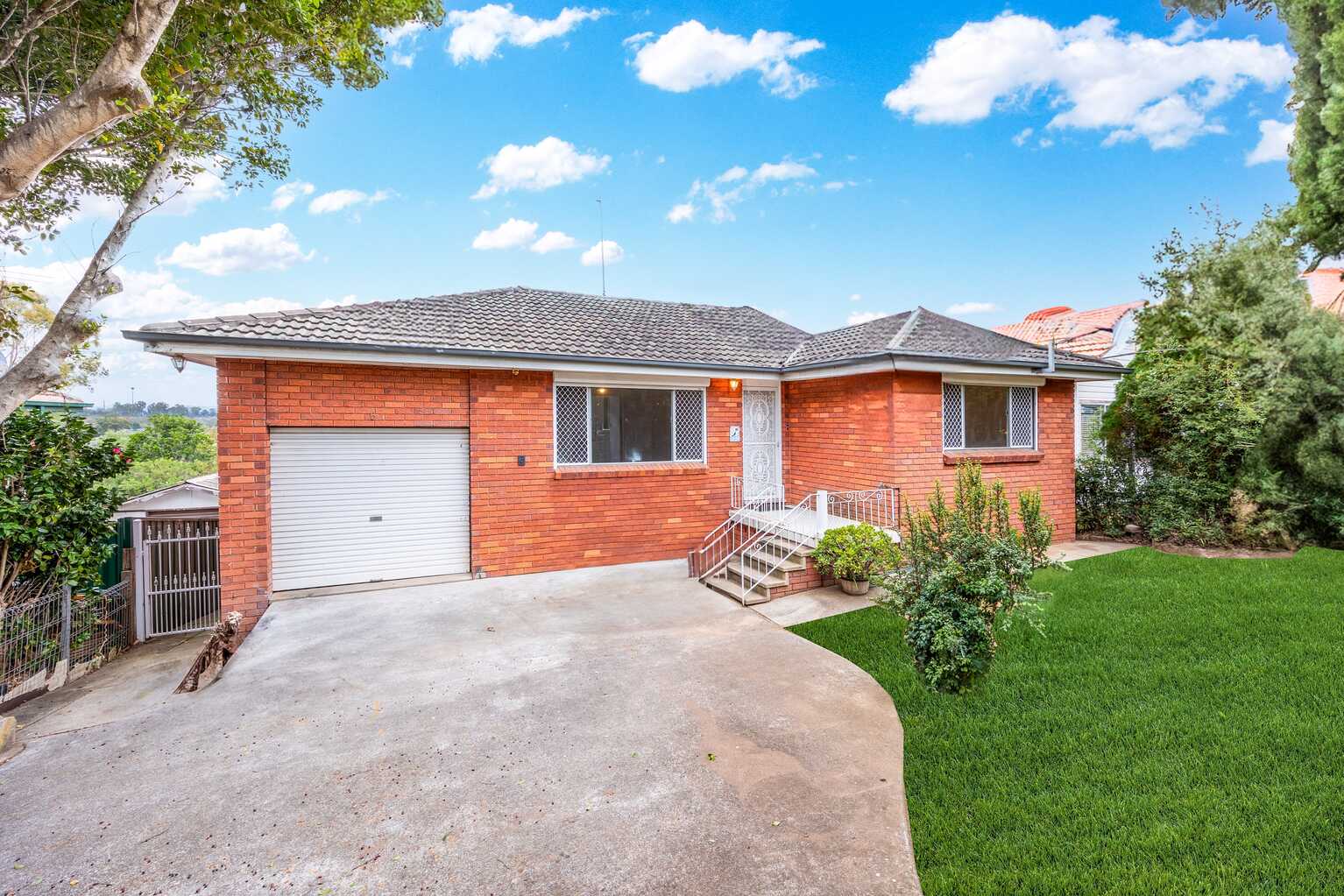 5 Colonial Street Campbelltown