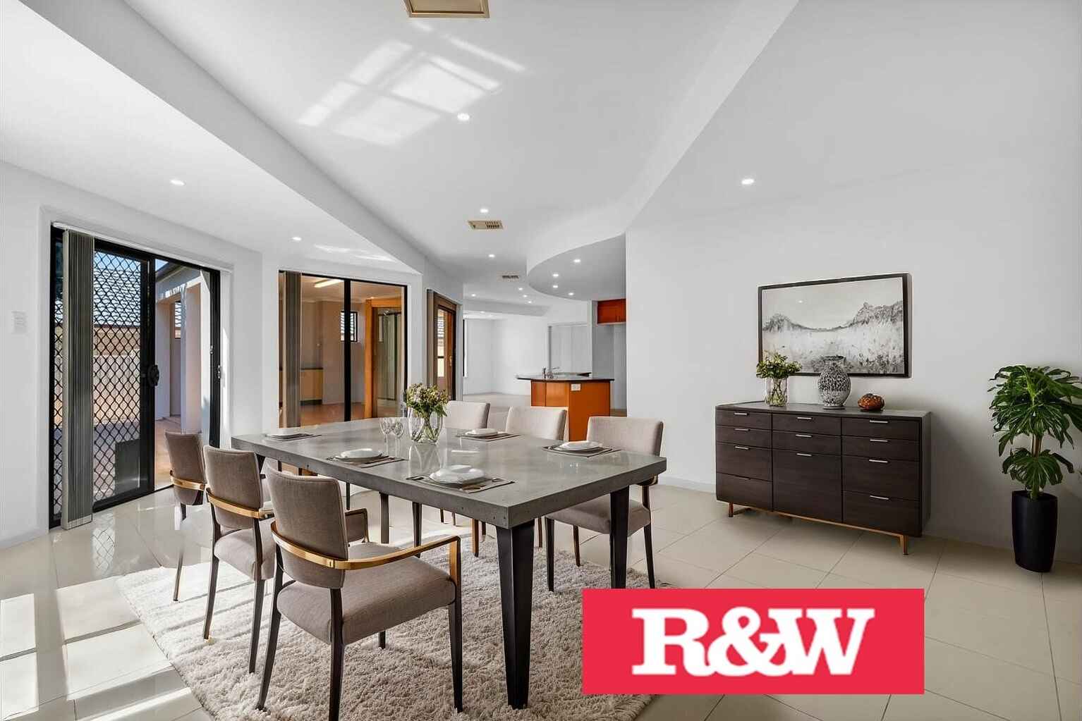 12 Englorie Park Drive Glen Alpine 12 Englorie Park Drive Glen Alpine