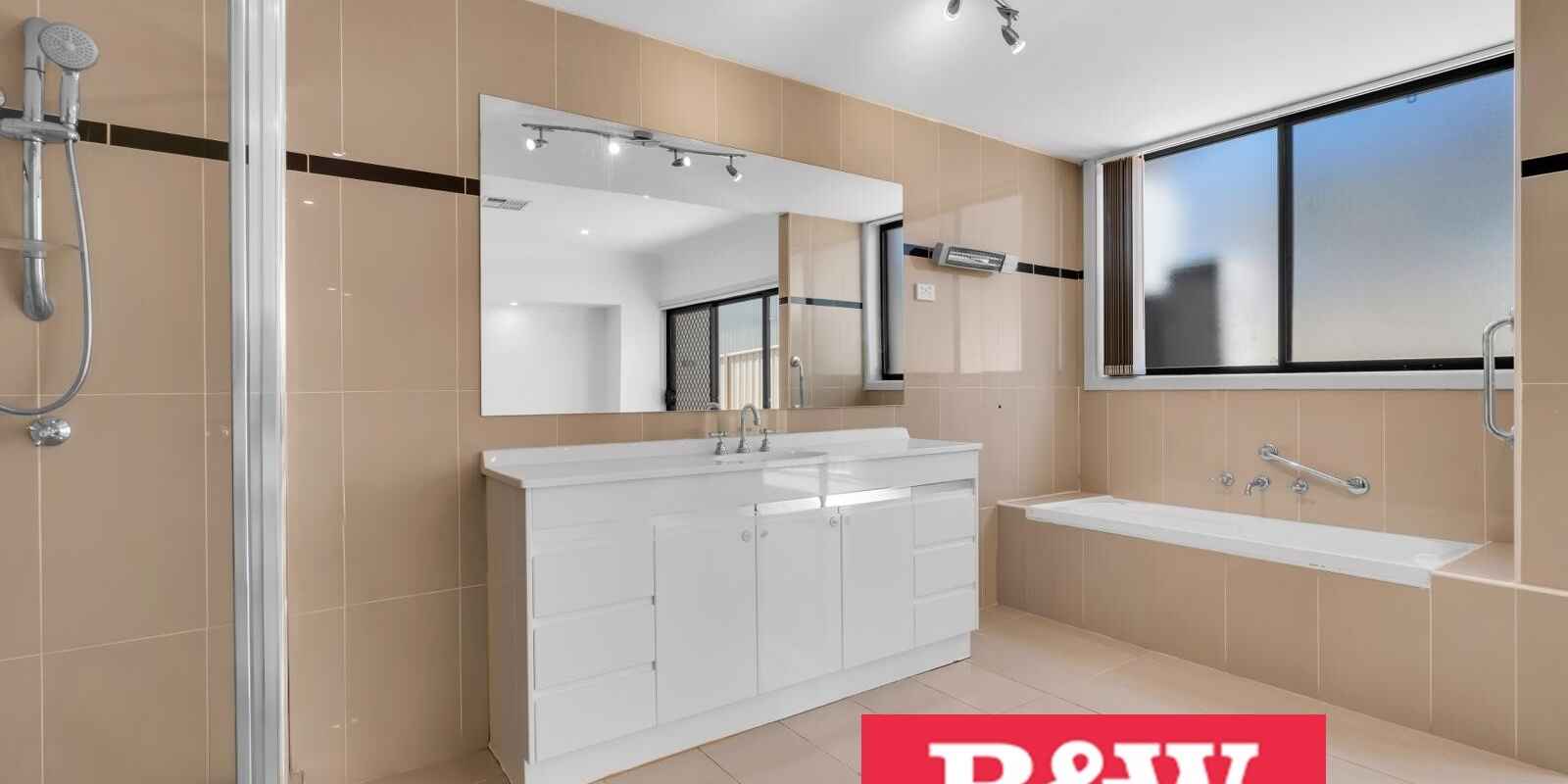 12 Englorie Park Drive Glen Alpine 12 Englorie Park Drive Glen Alpine