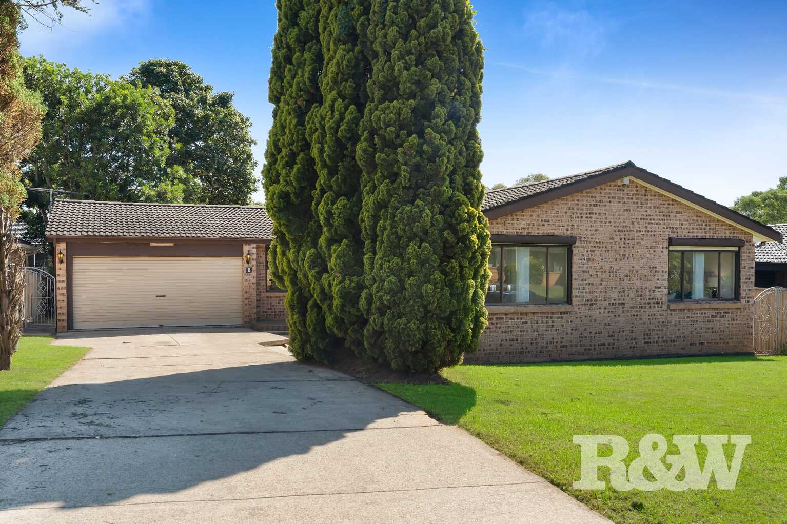 8 Kippara Place Bradbury 8 Kippara Place Bradbury