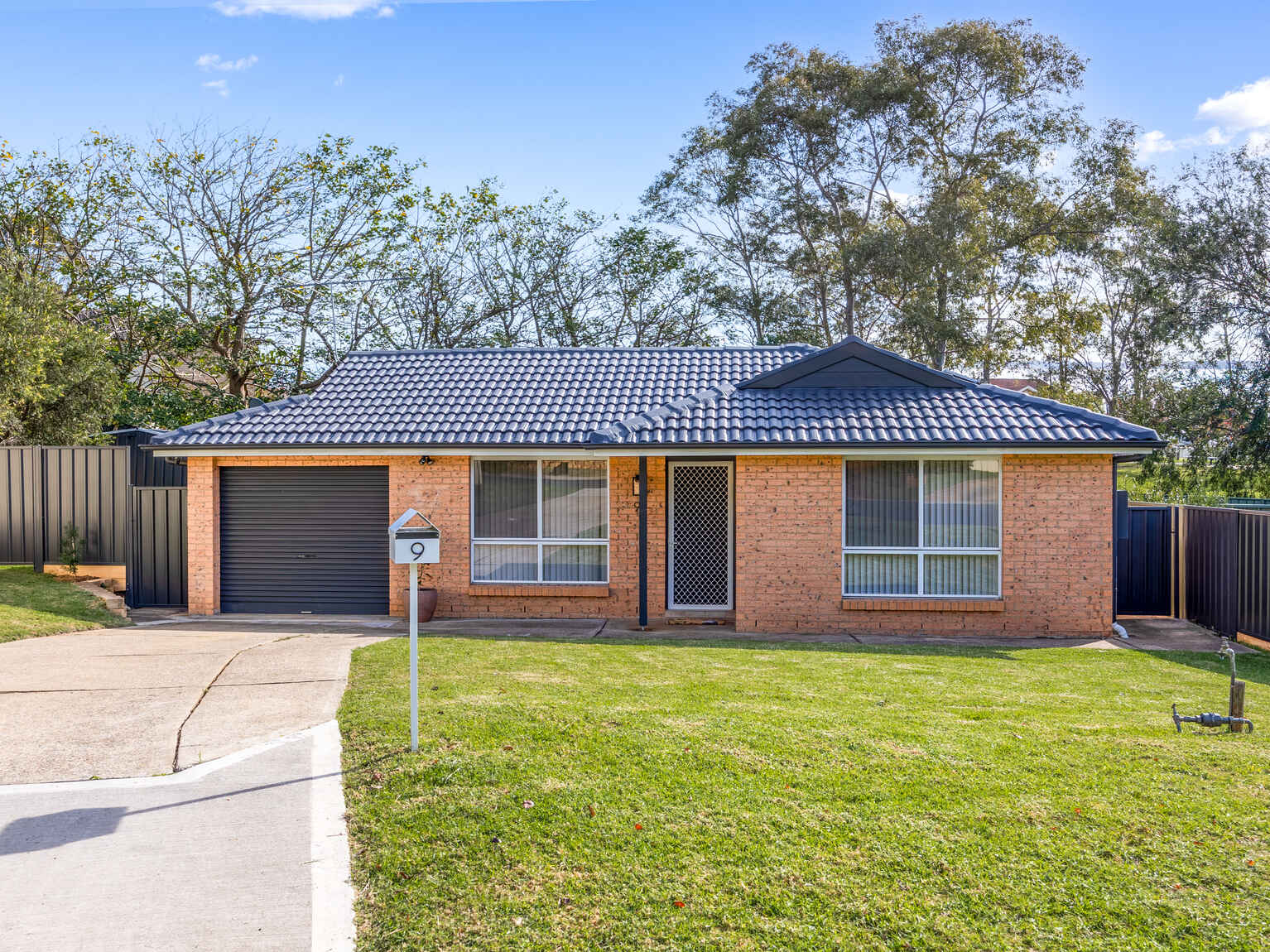 9 STAGG PLACE Ambarvale