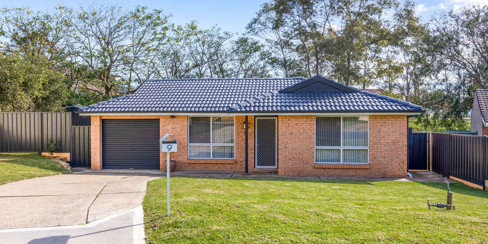 9 STAGG PLACE Ambarvale 9 STAGG PLACE Ambarvale