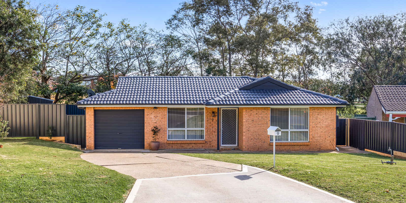 9 STAGG PLACE Ambarvale 9 STAGG PLACE Ambarvale