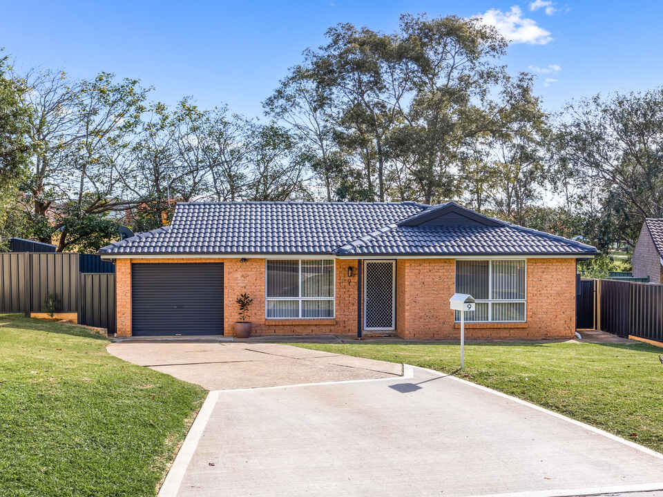 9 STAGG PLACE Ambarvale