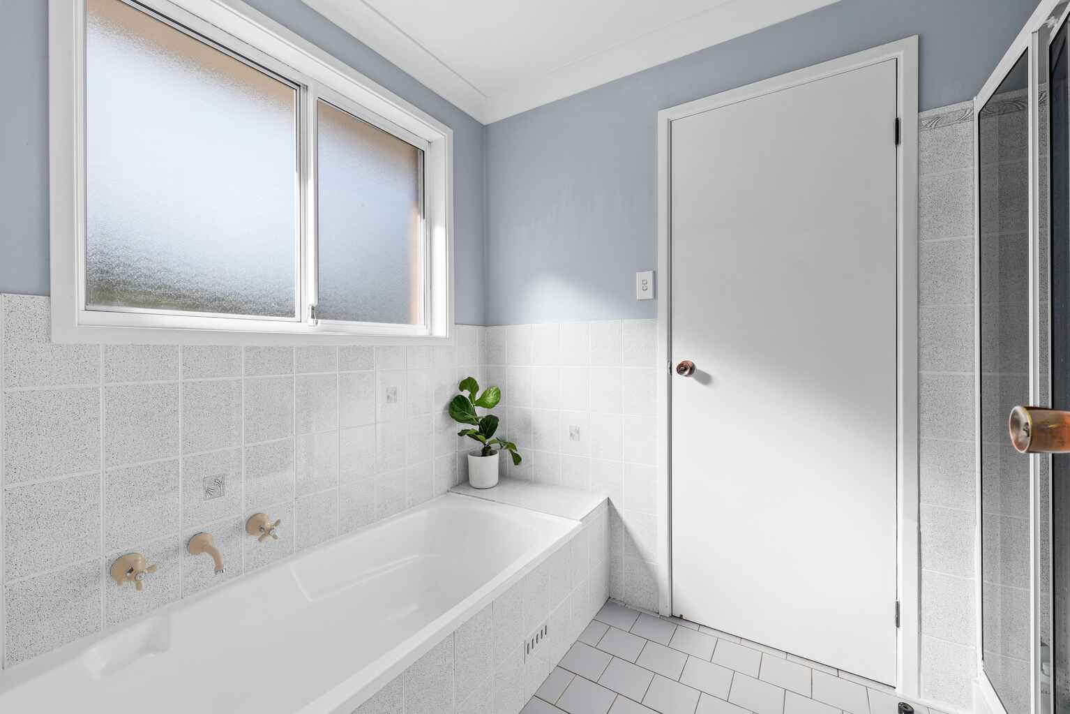 9 STAGG PLACE Ambarvale 9 STAGG PLACE Ambarvale