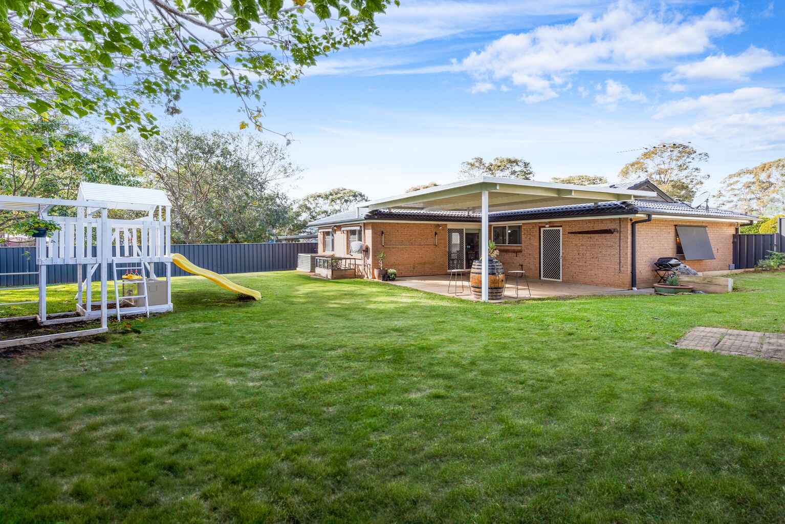 9 STAGG PLACE Ambarvale 9 STAGG PLACE Ambarvale