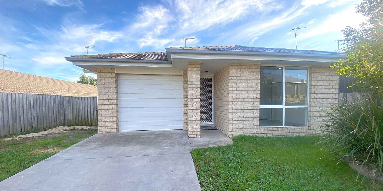 21 Blue View Terrace Glenmore Park 21 Blue View Terrace Glenmore Park