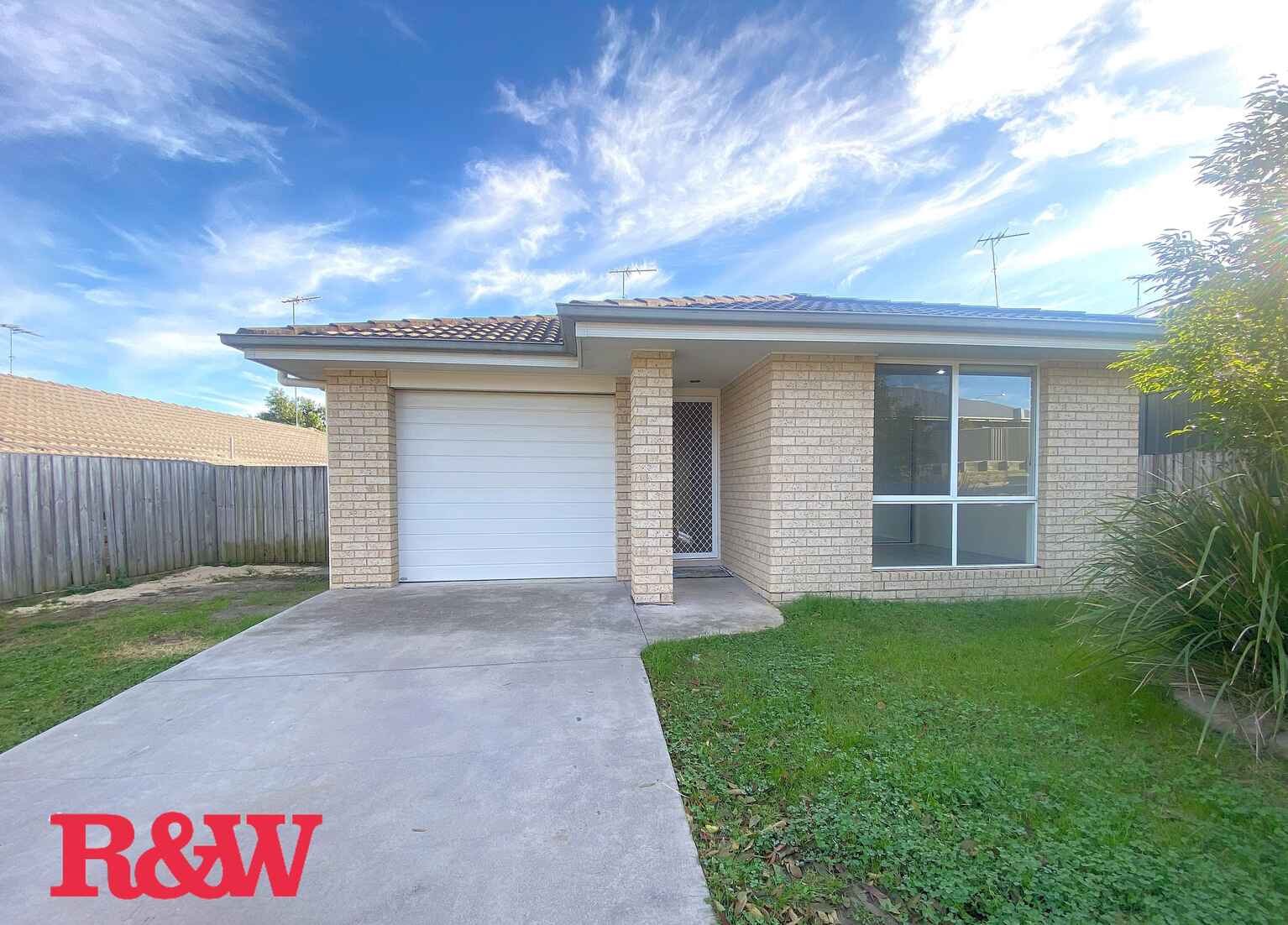 21 Blue View Terrace Glenmore Park 21 Blue View Terrace Glenmore Park