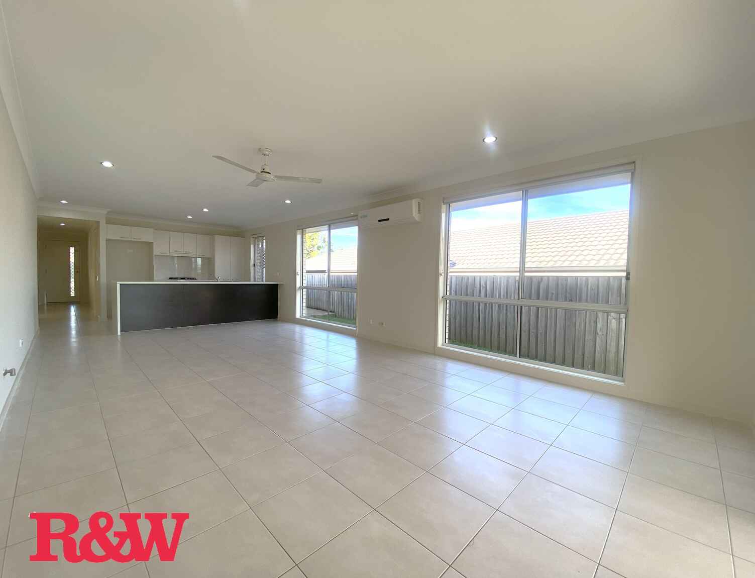 21 Blue View Terrace Glenmore Park 21 Blue View Terrace Glenmore Park