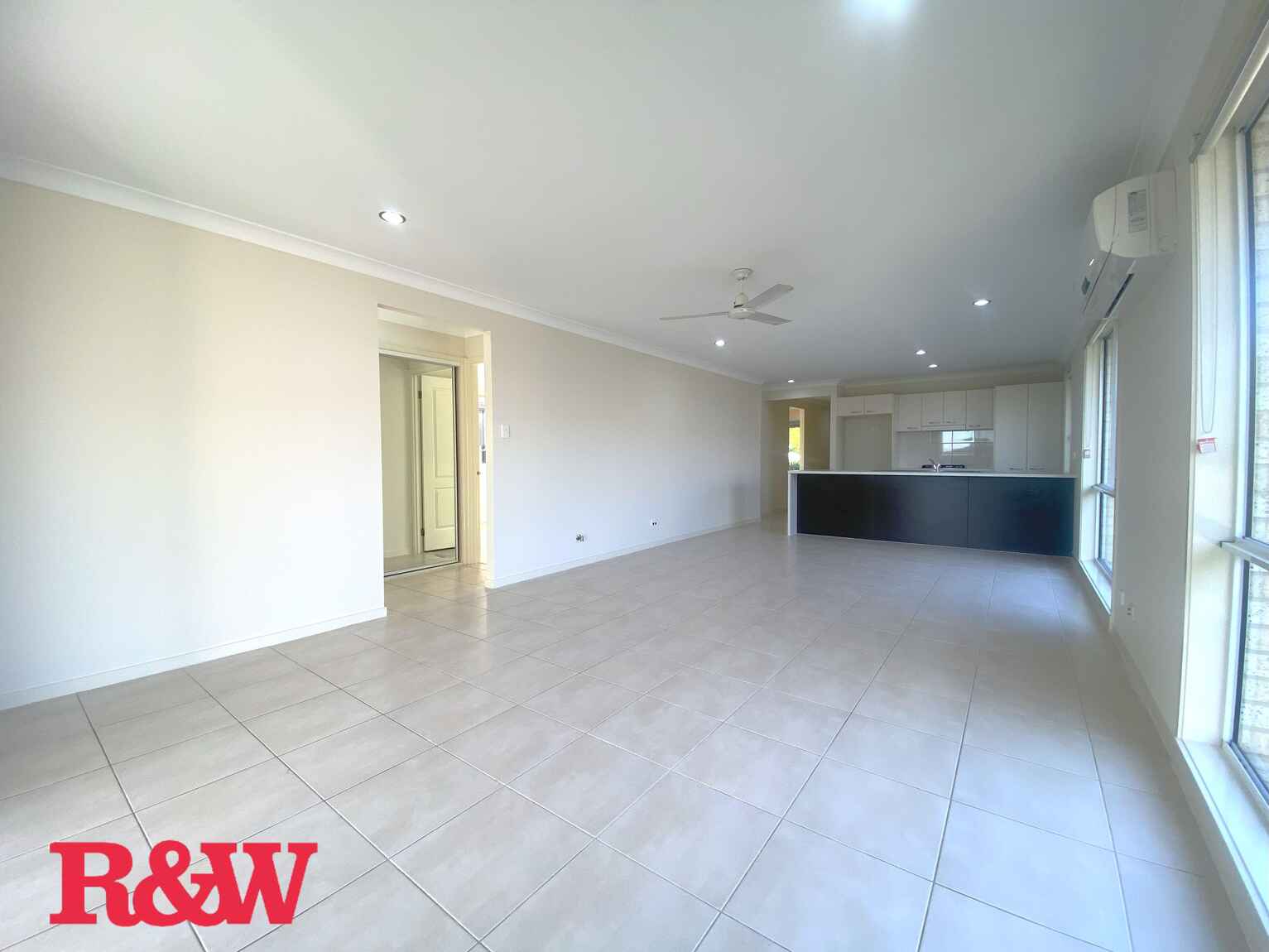 21 Blue View Terrace Glenmore Park 21 Blue View Terrace Glenmore Park