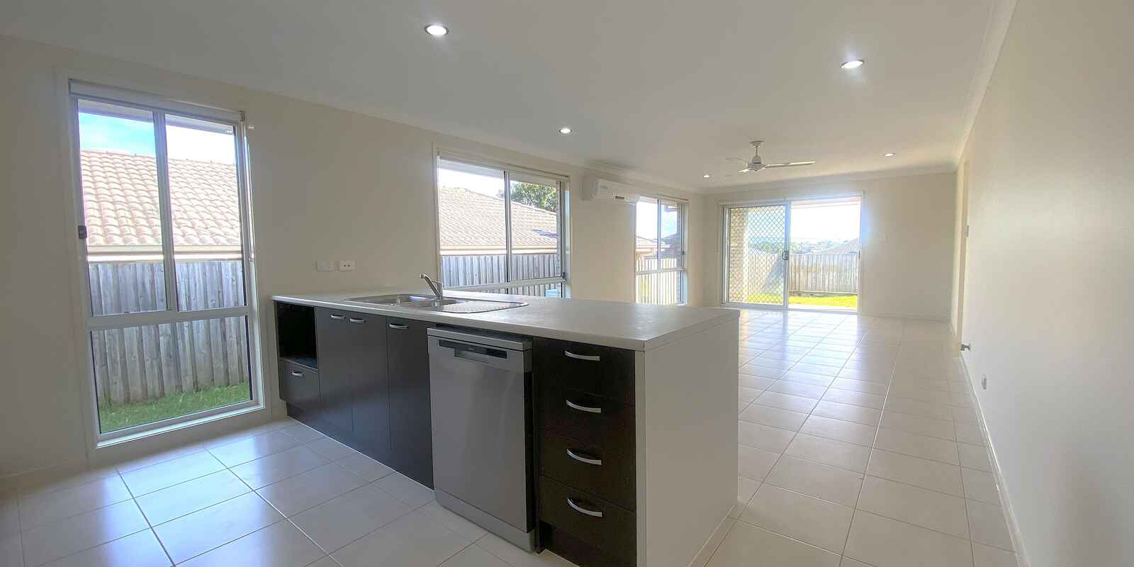 21 Blue View Terrace Glenmore Park 21 Blue View Terrace Glenmore Park