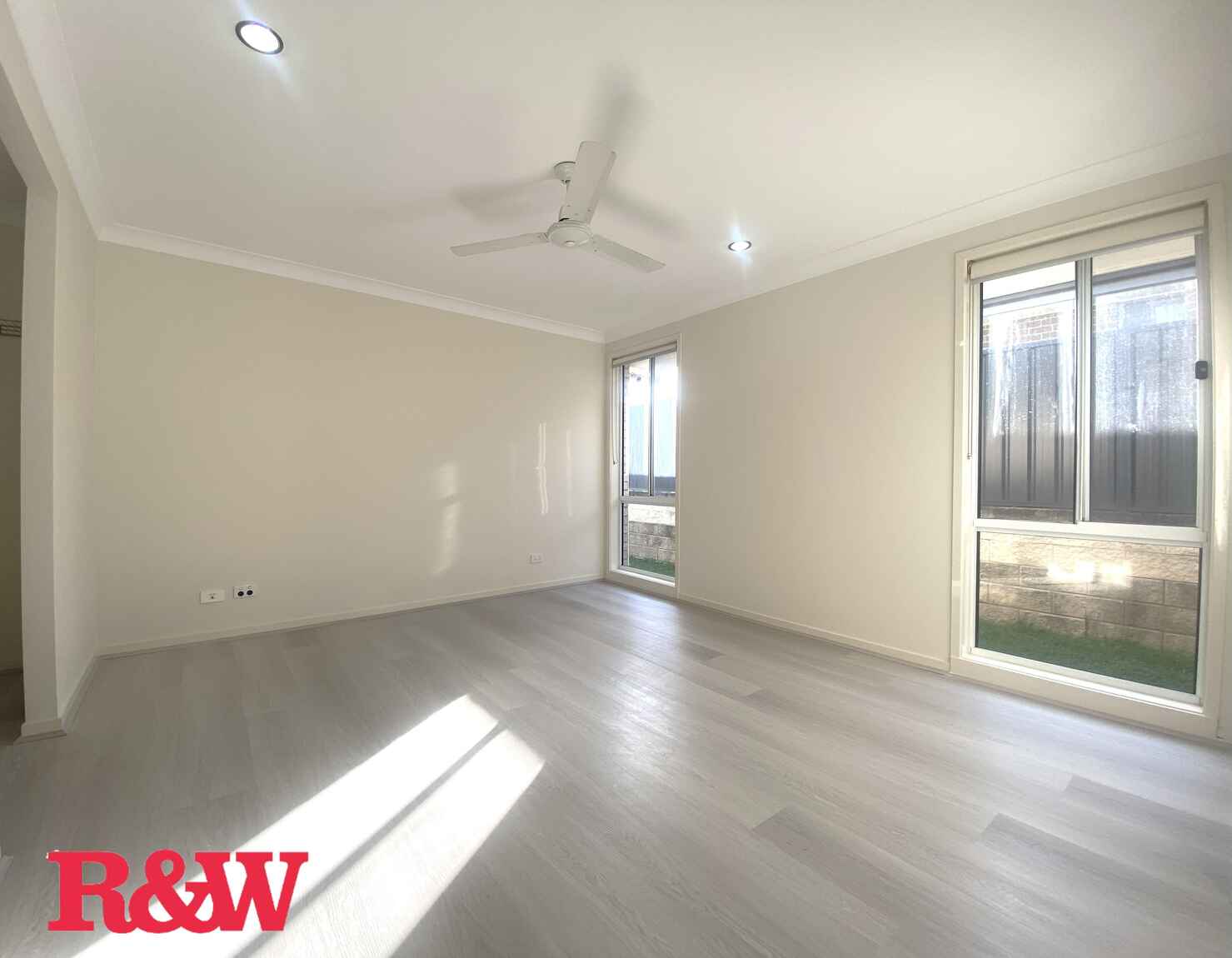 21 Blue View Terrace Glenmore Park 21 Blue View Terrace Glenmore Park