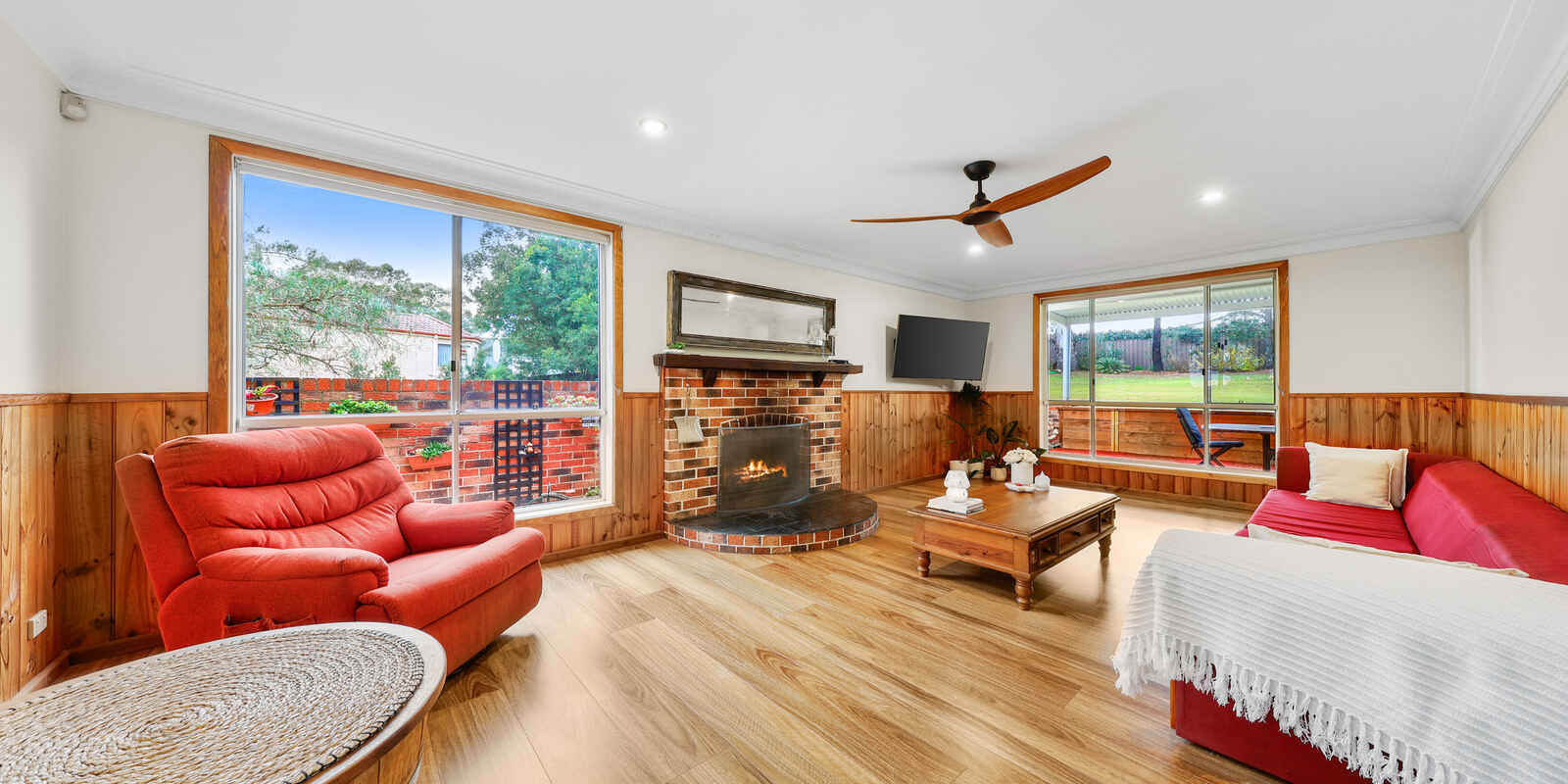 137 LONGHURST ROAD Minto 137 LONGHURST ROAD Minto