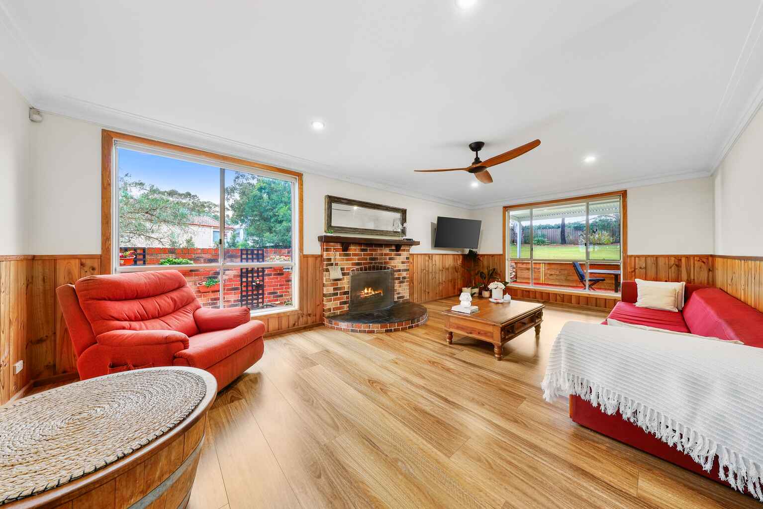 137 LONGHURST ROAD Minto 137 LONGHURST ROAD Minto