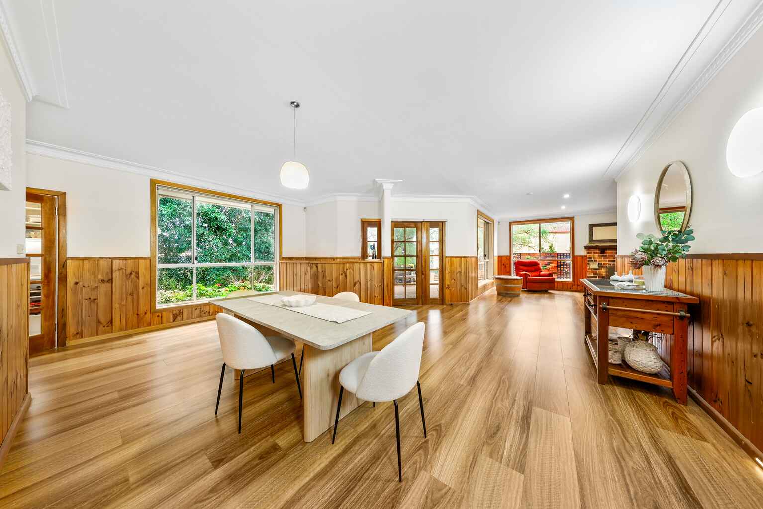 137 LONGHURST ROAD Minto 137 LONGHURST ROAD Minto