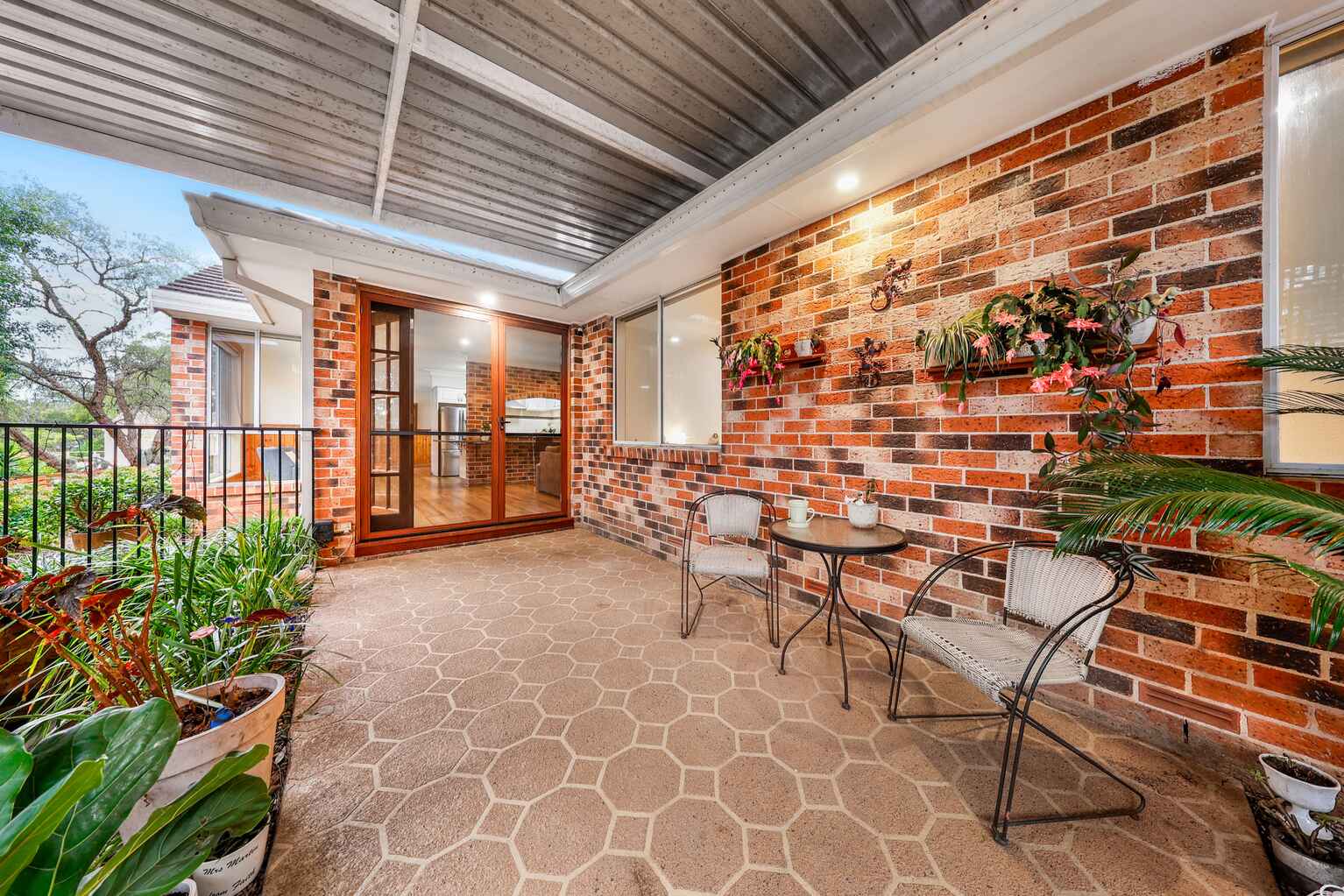 137 LONGHURST ROAD Minto 137 LONGHURST ROAD Minto