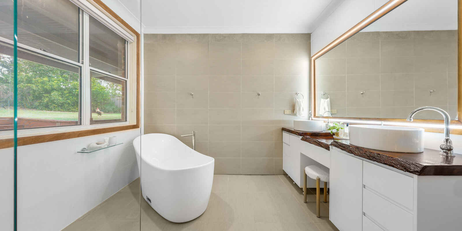 137 LONGHURST ROAD Minto 137 LONGHURST ROAD Minto